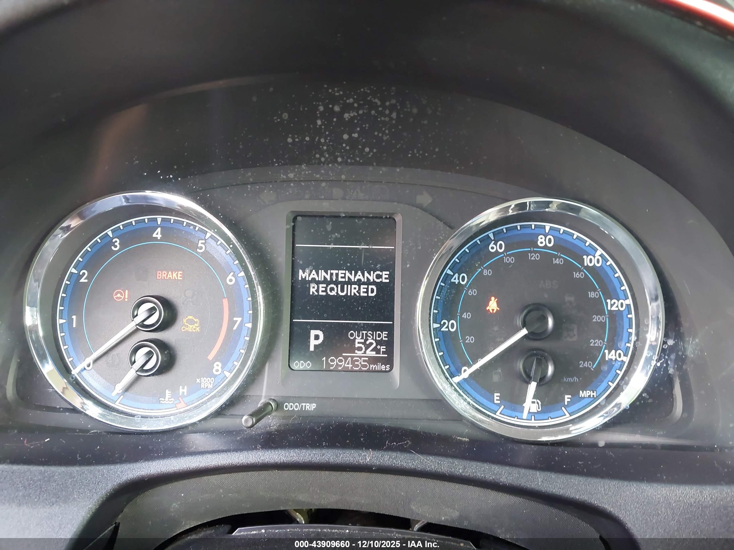 TOYOTA COROLLA image 7