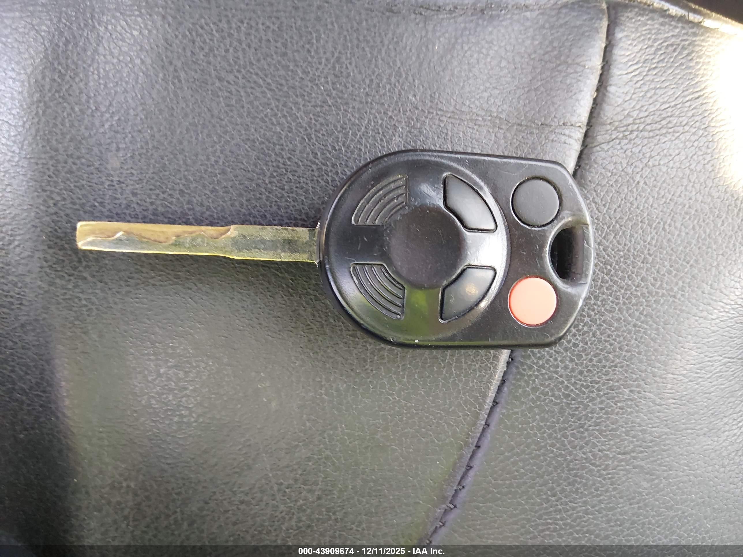 FORD FOCUS image 11