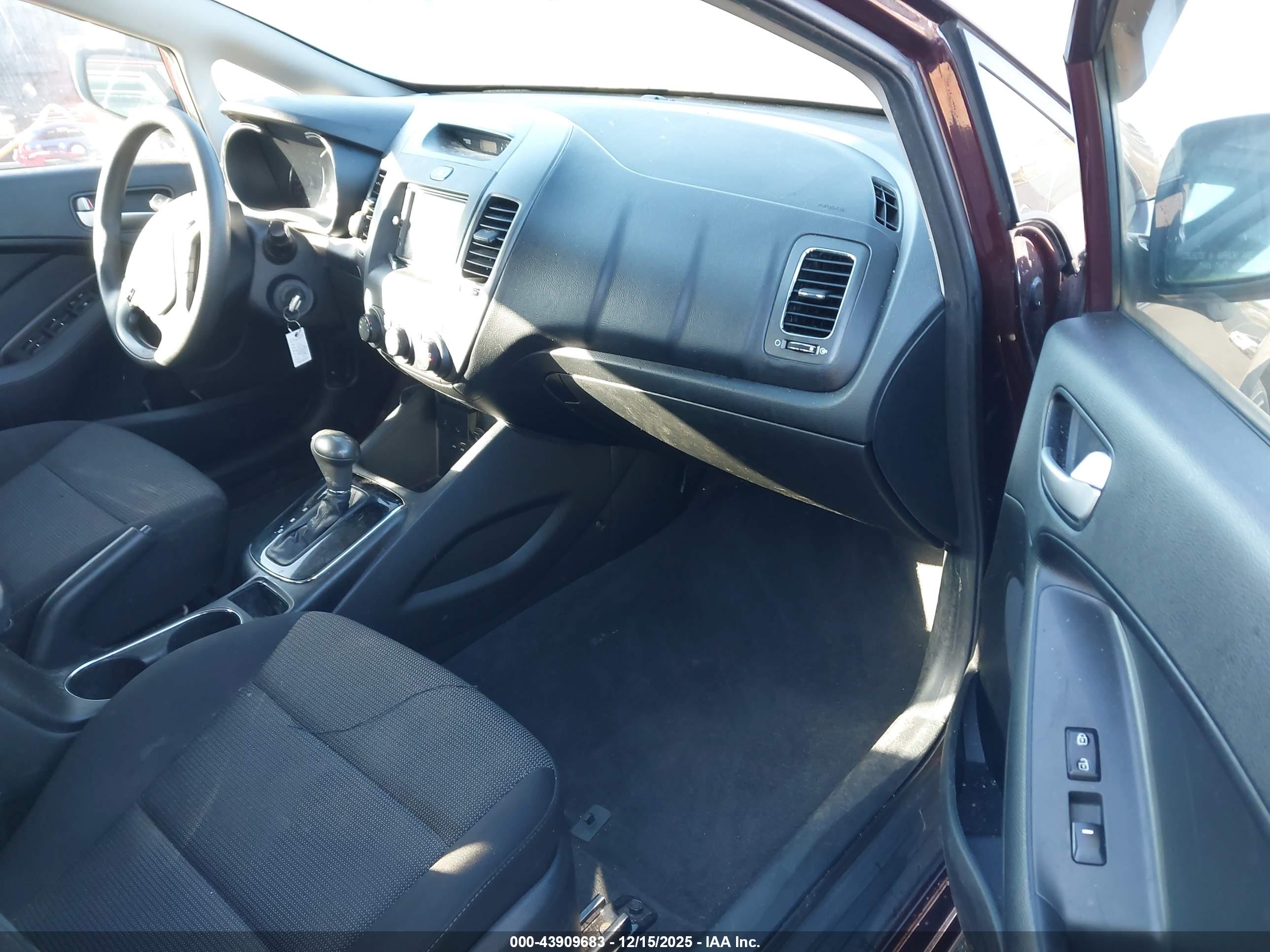 KIA FORTE image 5