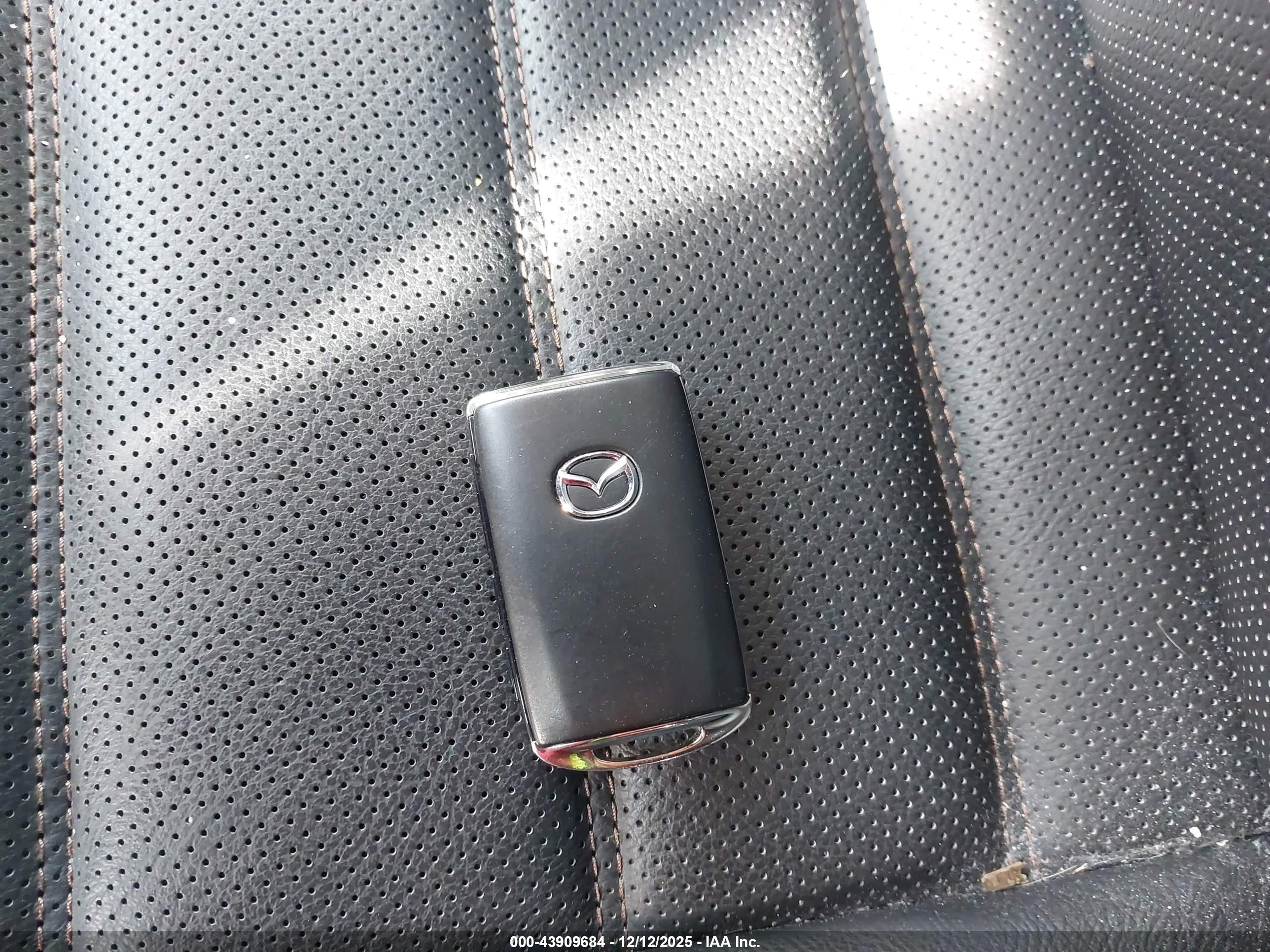 MAZDA CX-5 image 11