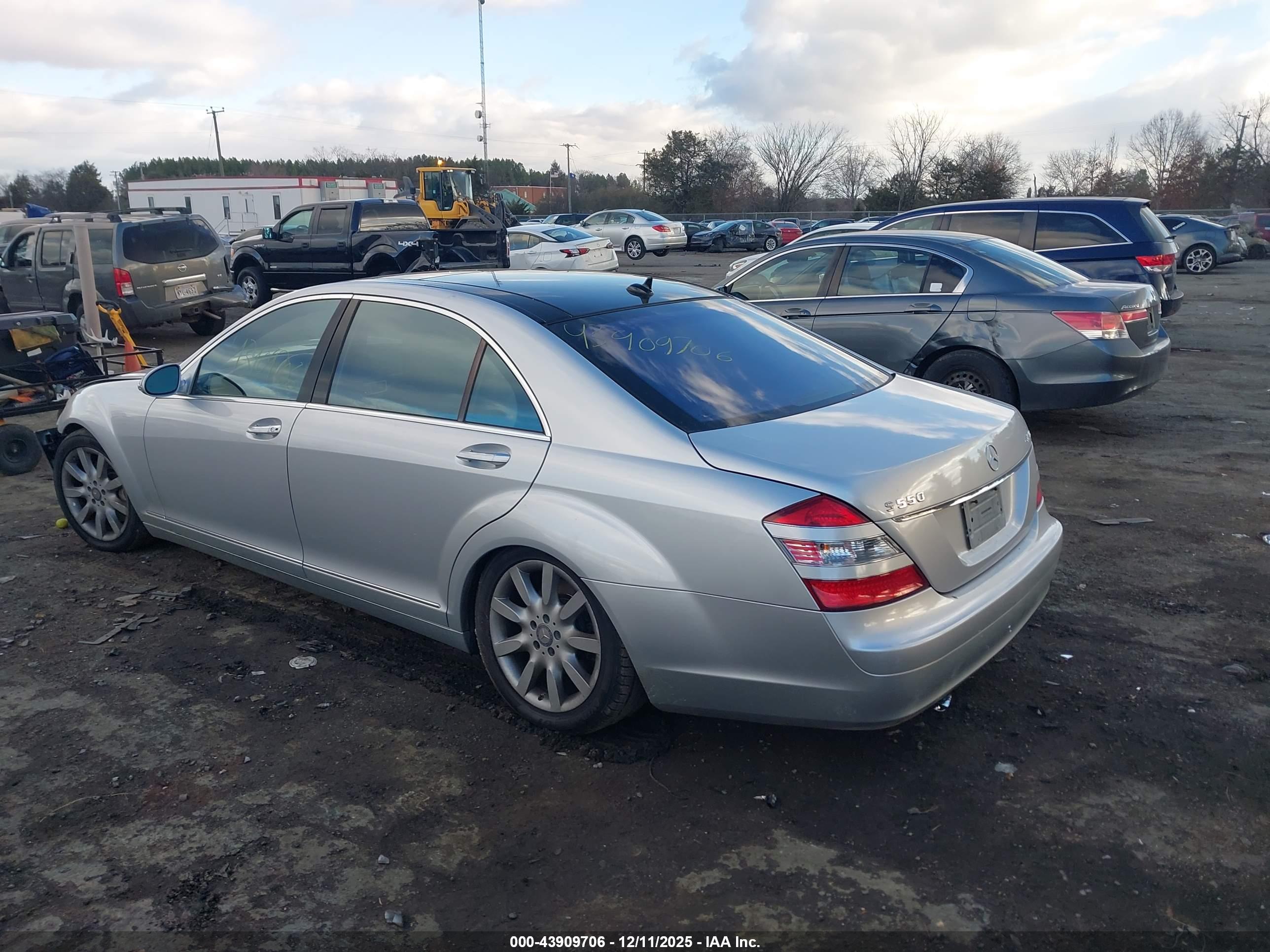 MERCEDES-BENZ S image 3
