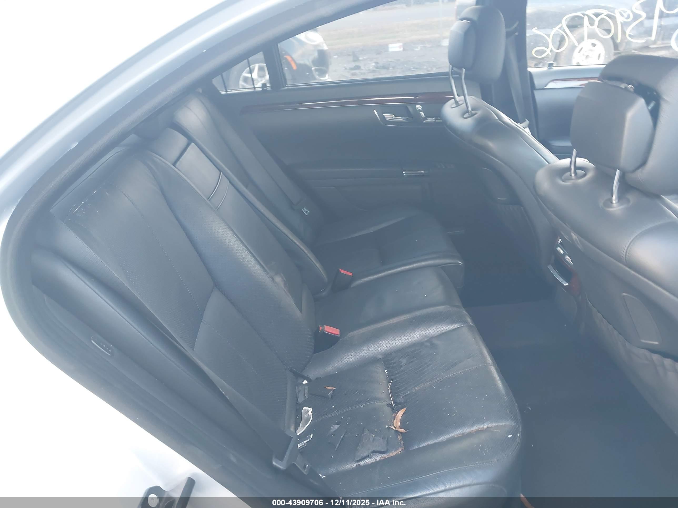 MERCEDES-BENZ S image 8