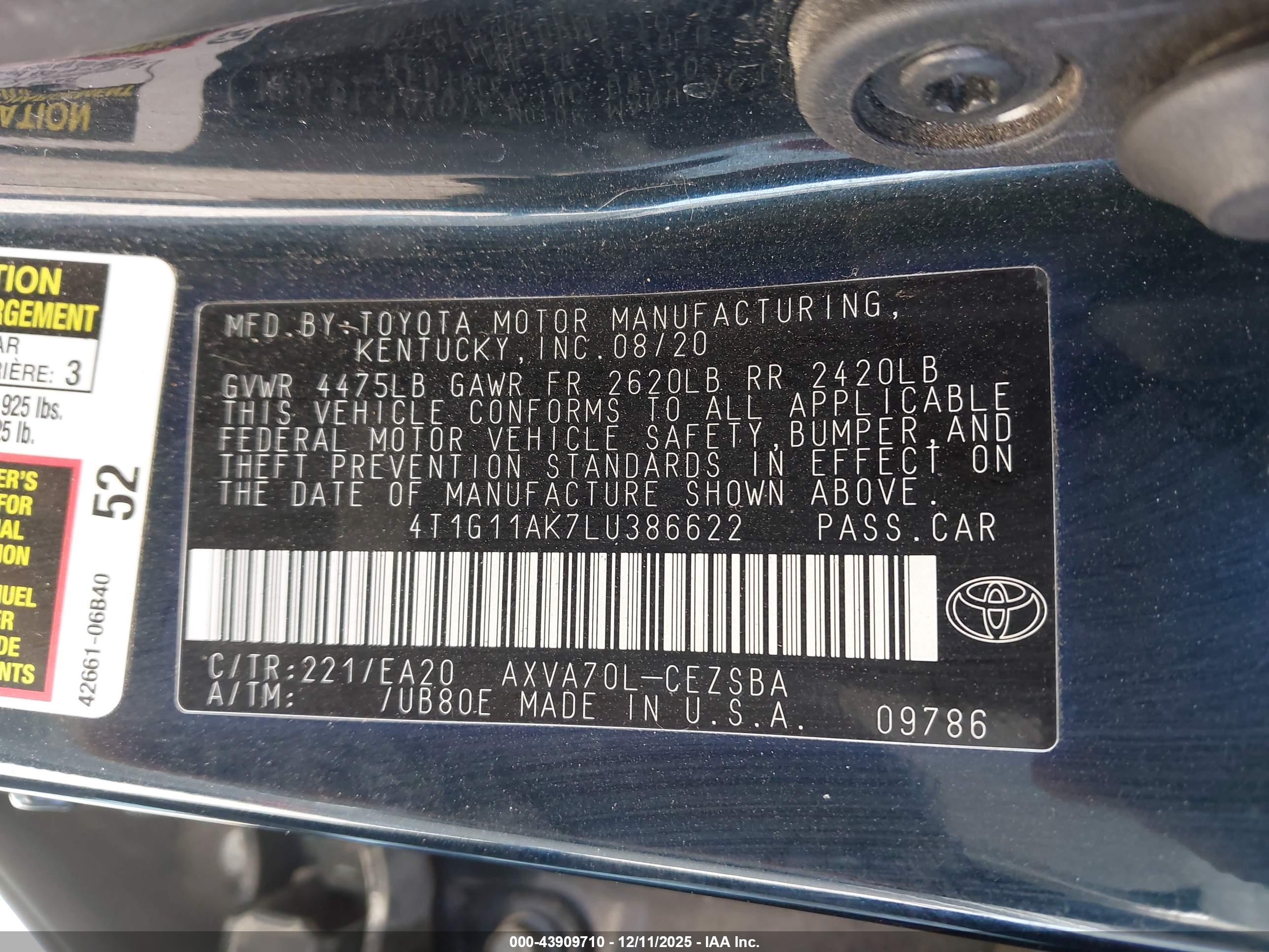TOYOTA CAMRY image 9