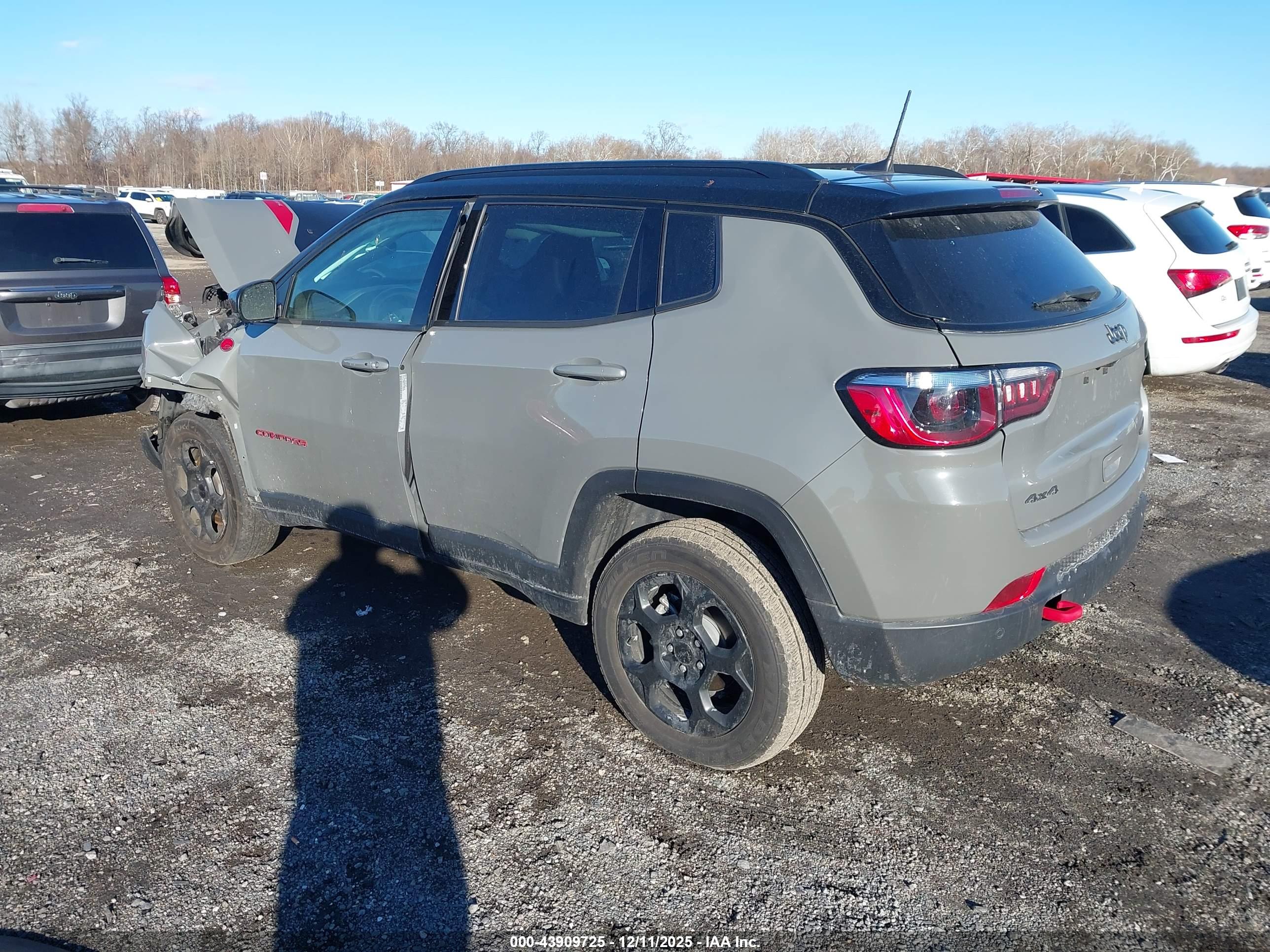 JEEP COMPASS image 3