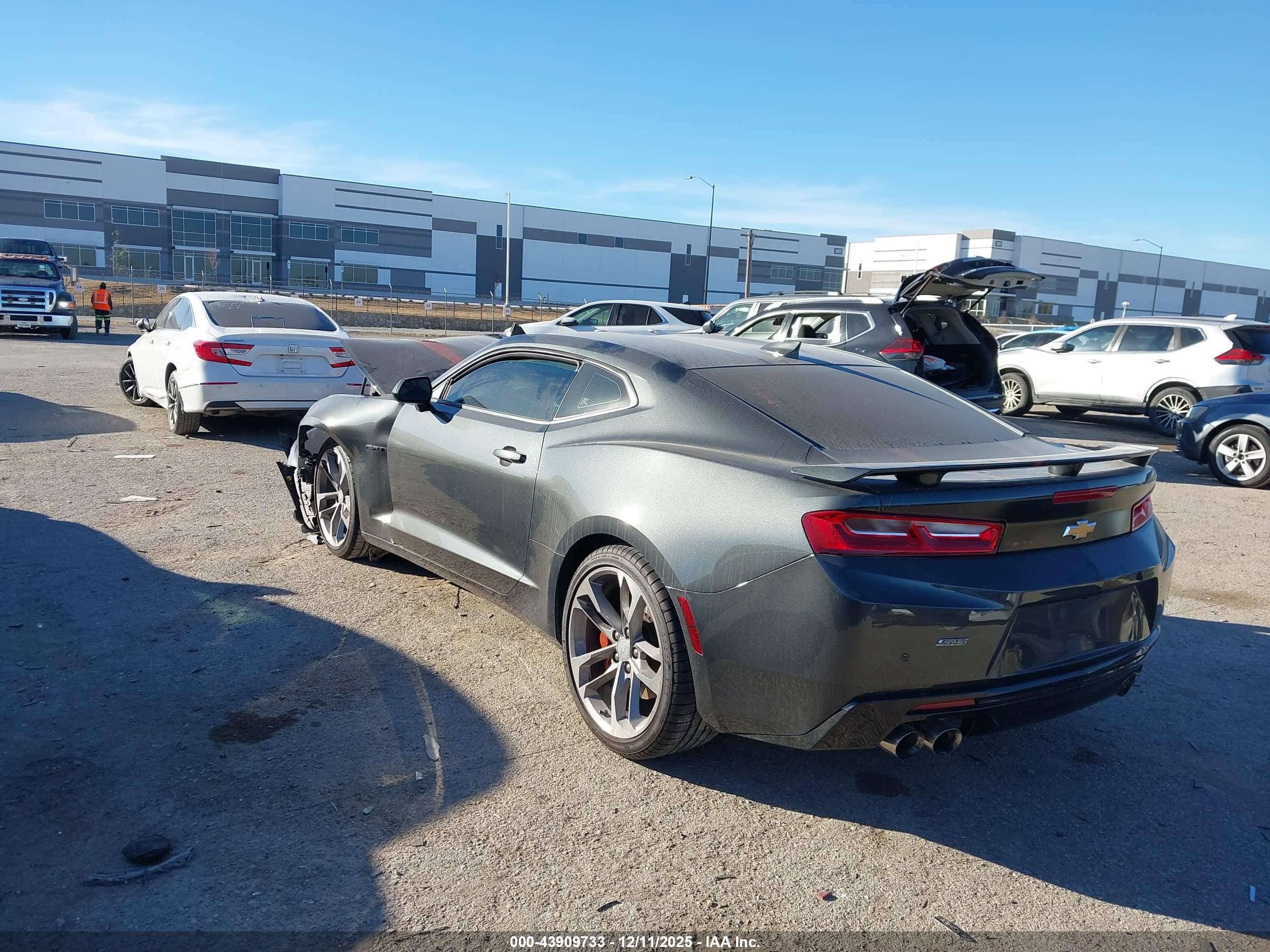 CHEVROLET CAMARO image 3