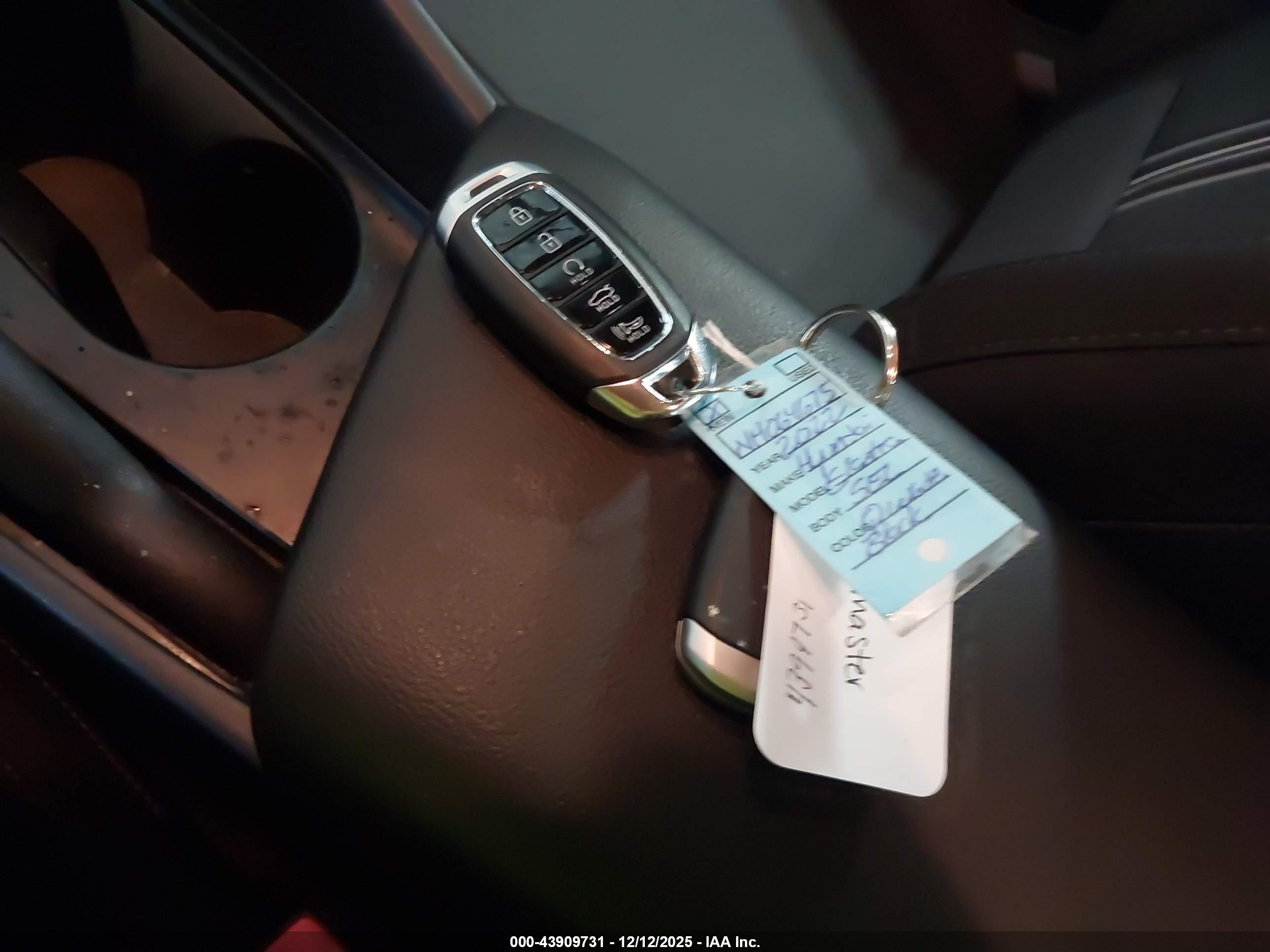 HYUNDAI ELANTRA image 11