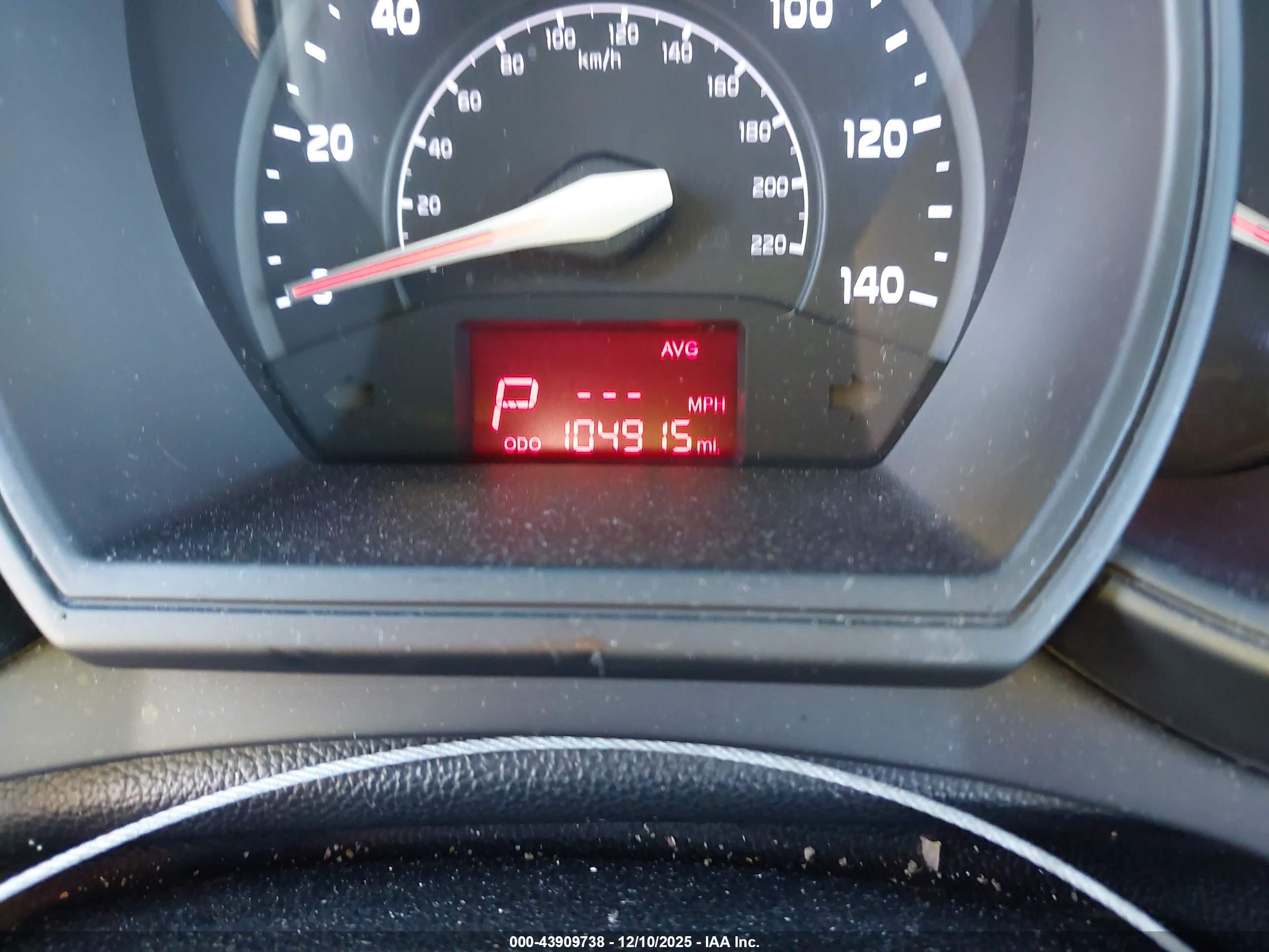 KIA RIO5 image 7