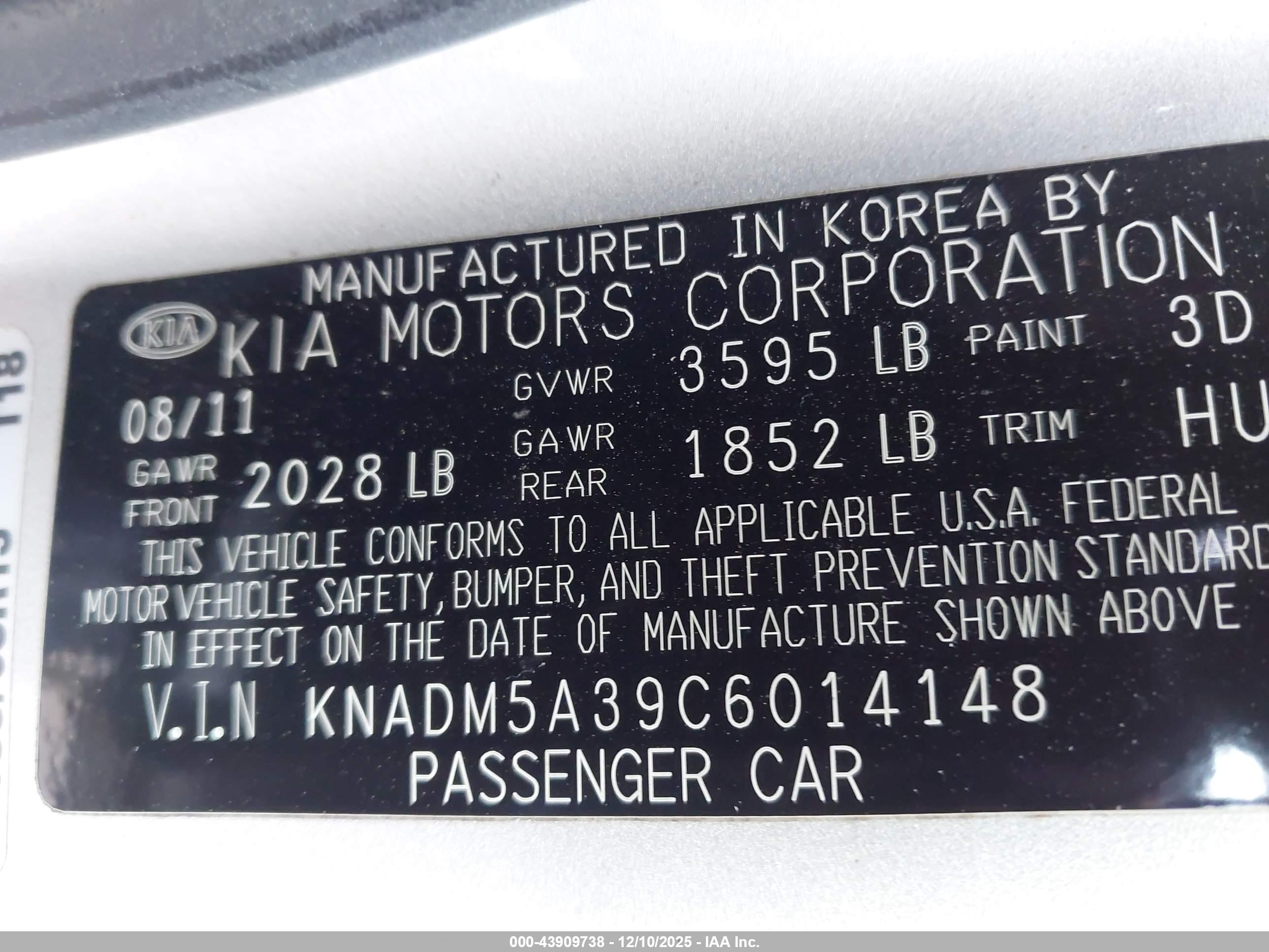 KIA RIO5 image 9