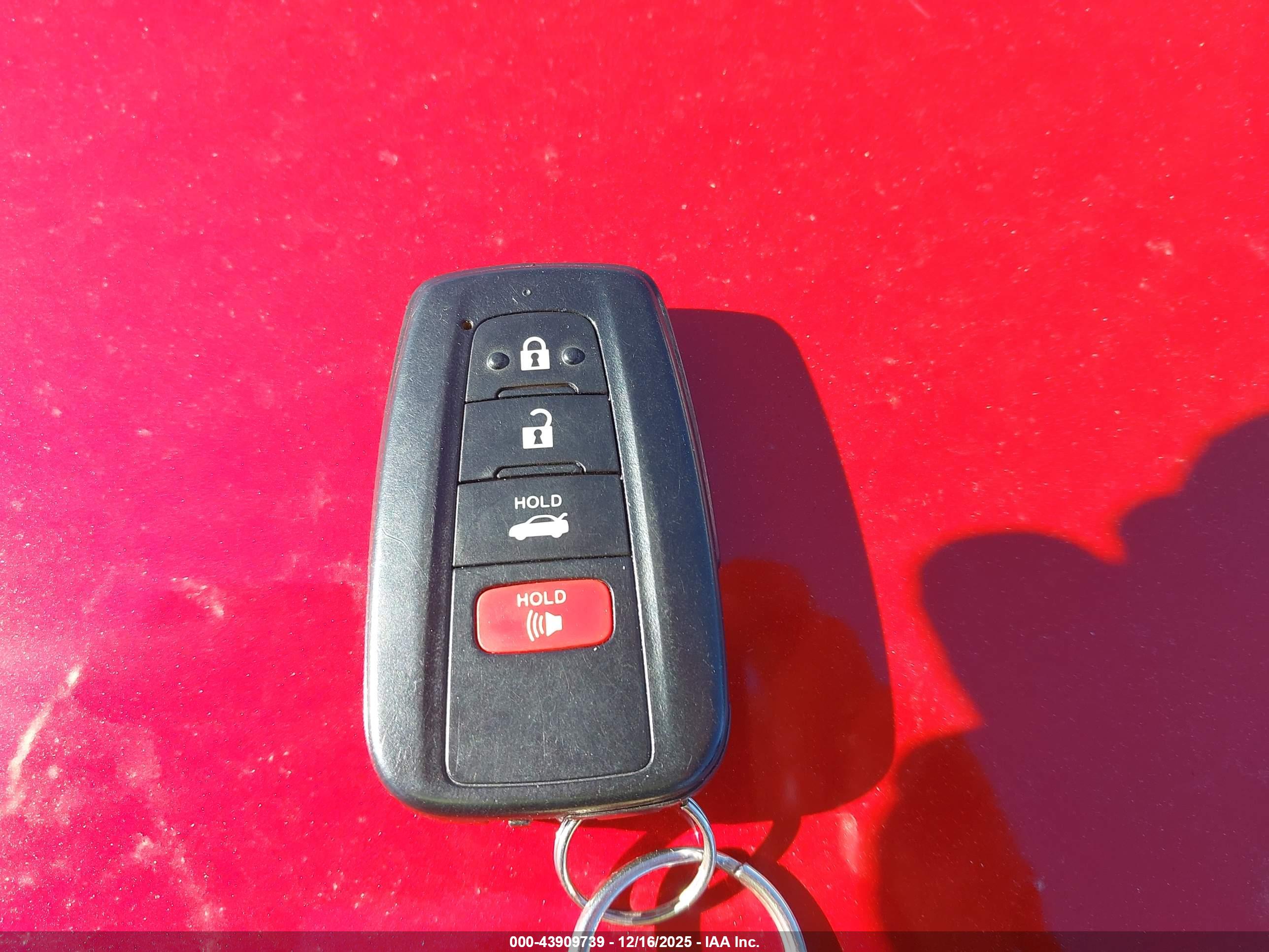 TOYOTA CAMRY image 11