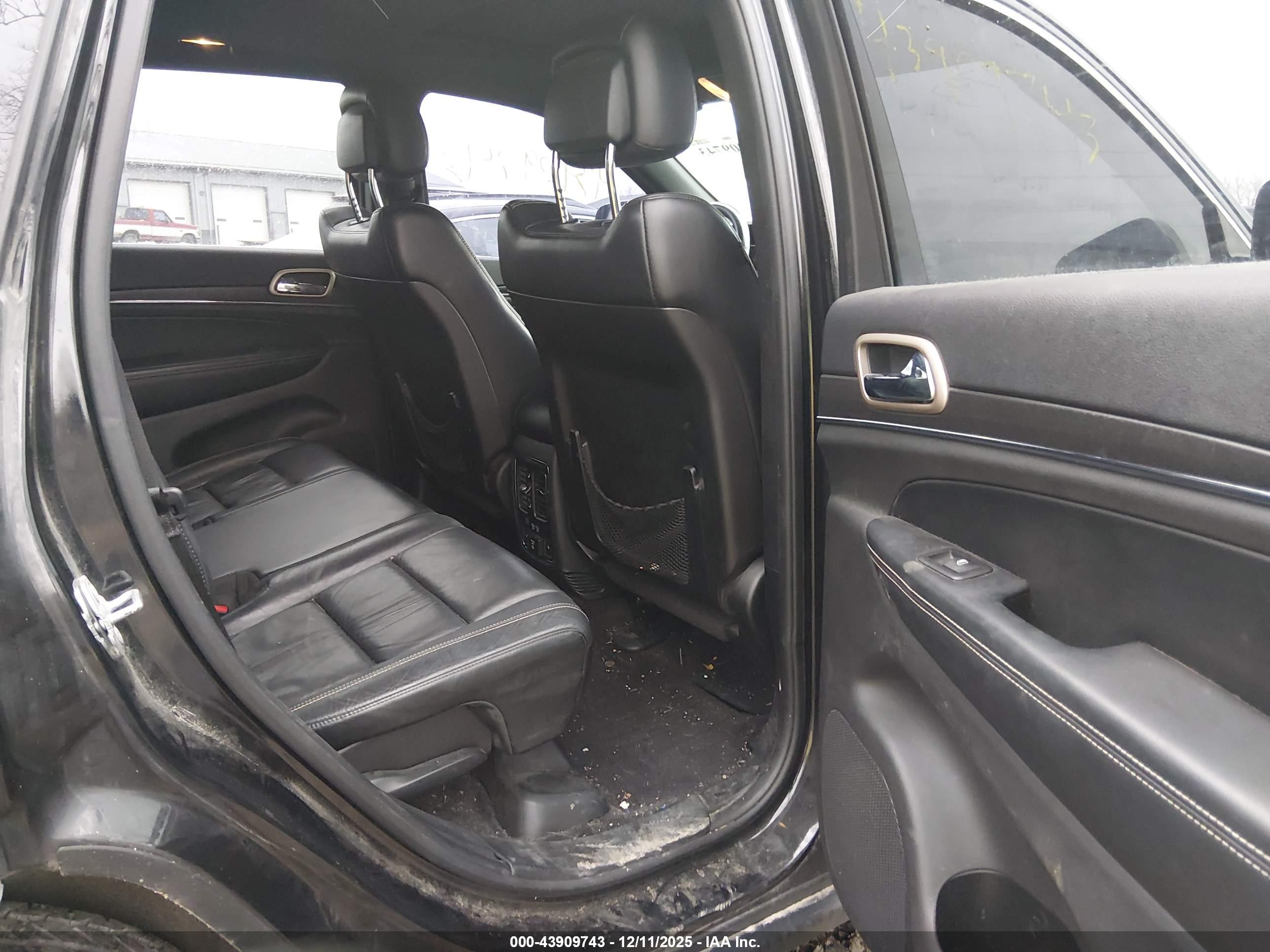 JEEP GRAND image 8