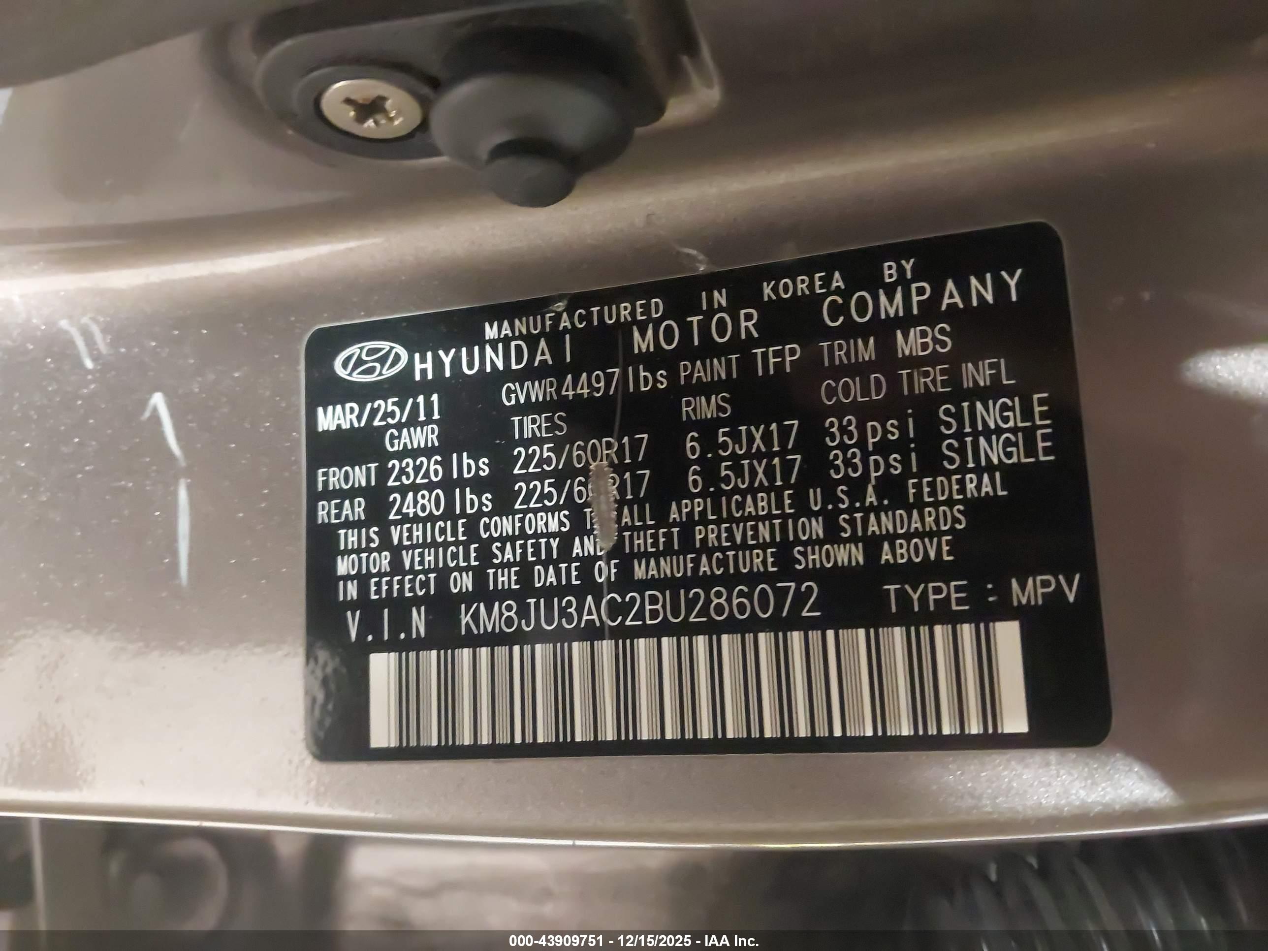HYUNDAI TUCSON image 9