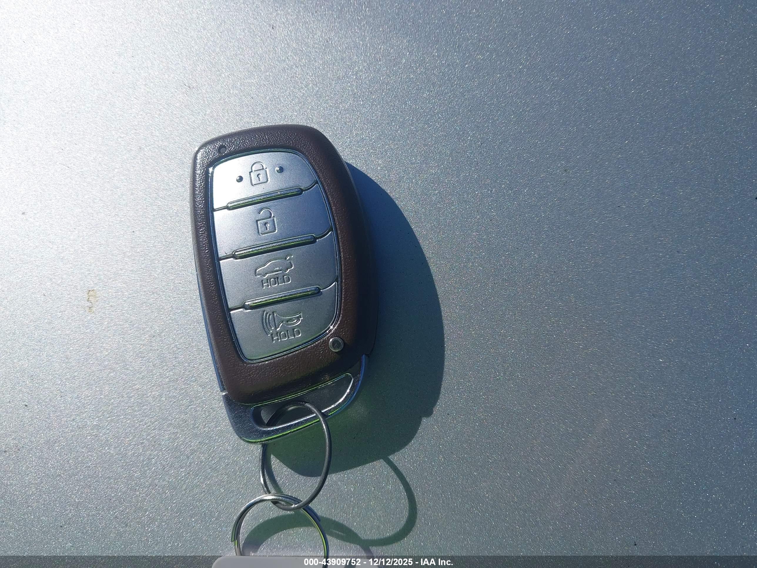 HYUNDAI SONATA image 11