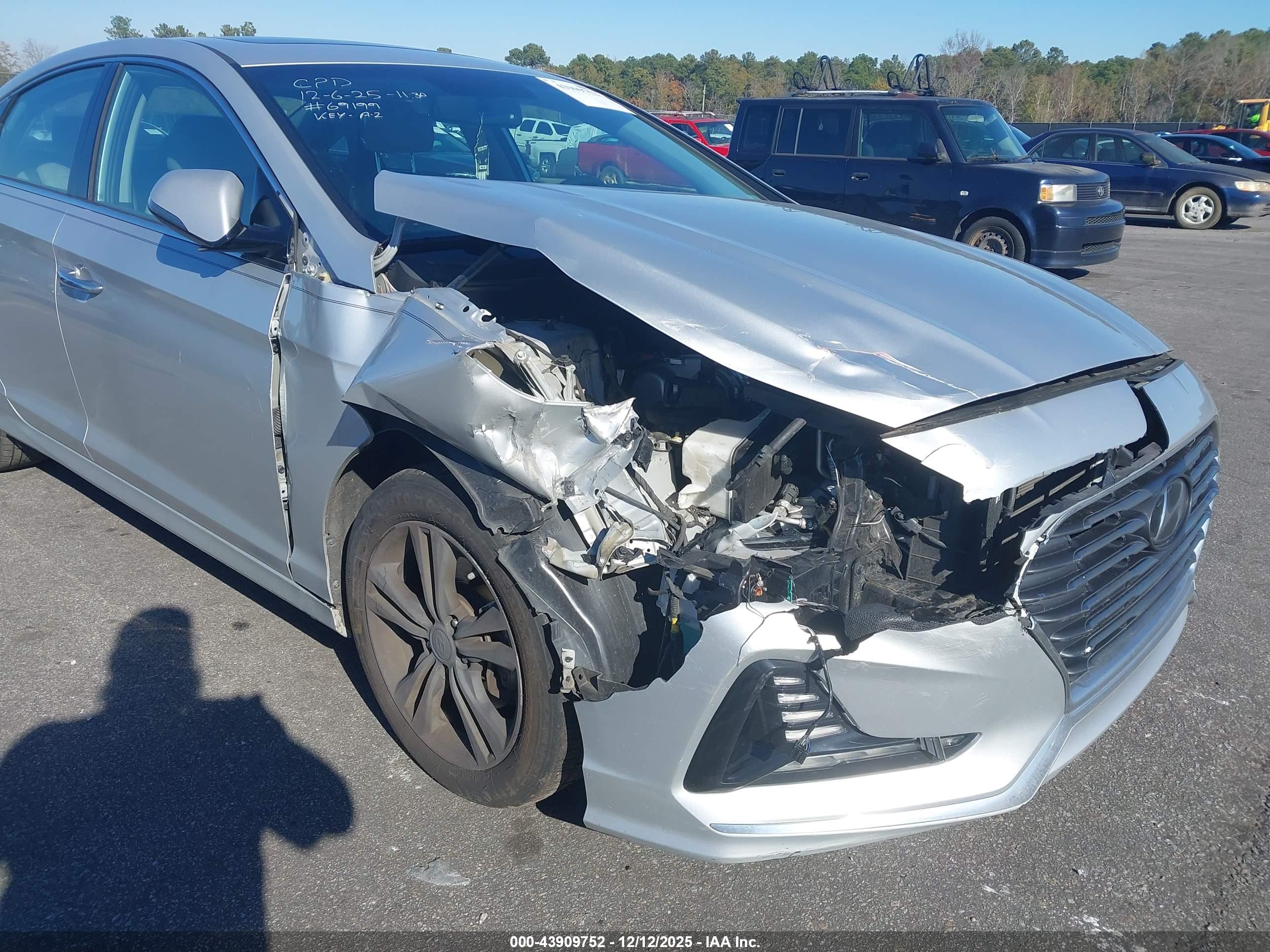 HYUNDAI SONATA image 6