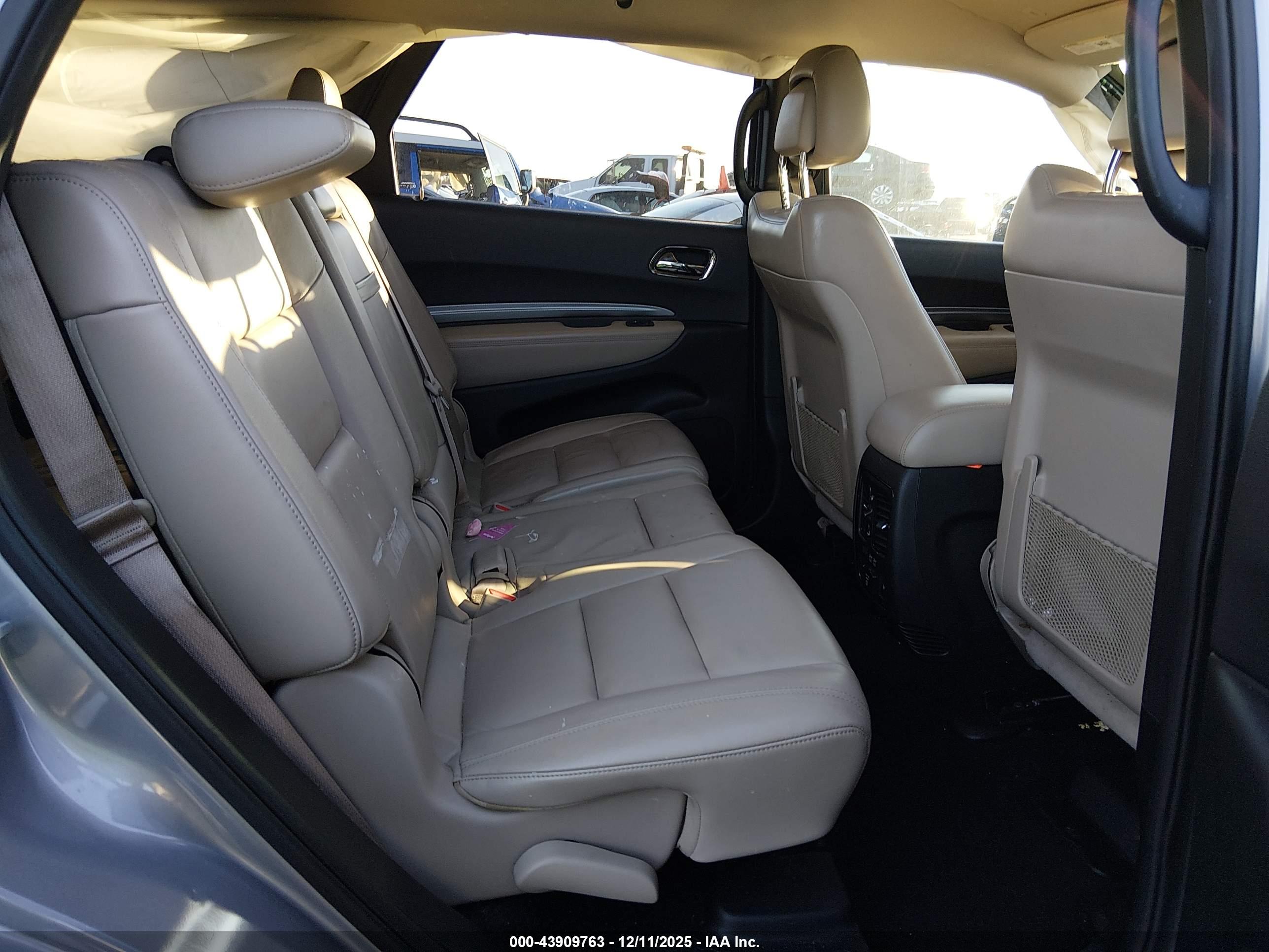 DODGE DURANGO image 8