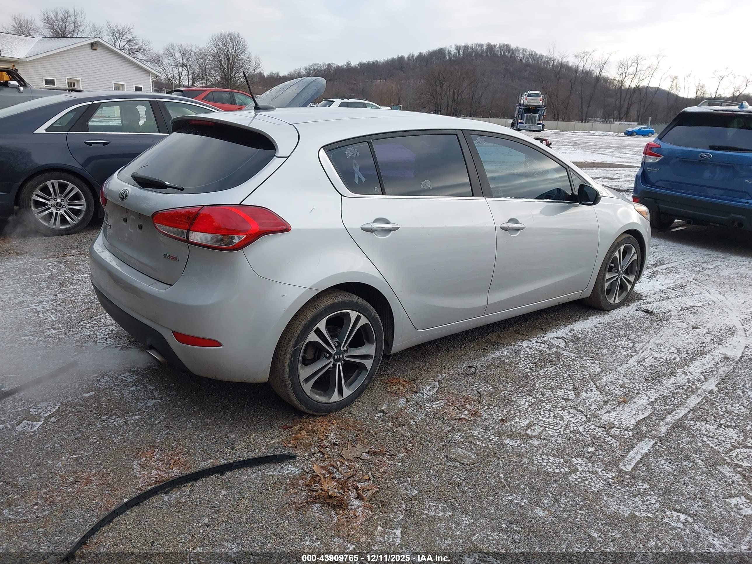 KIA FORTE image 4