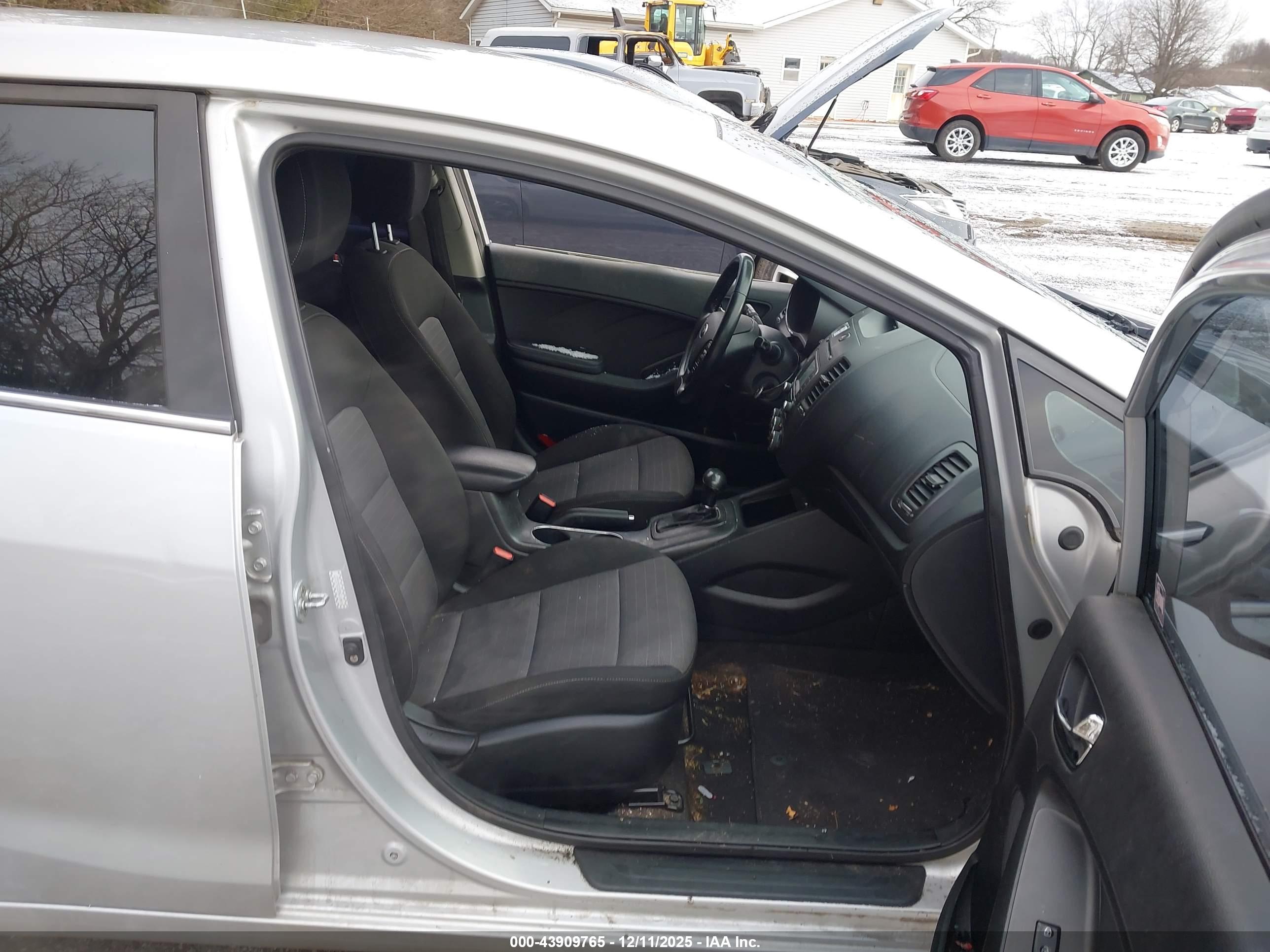 KIA FORTE image 5