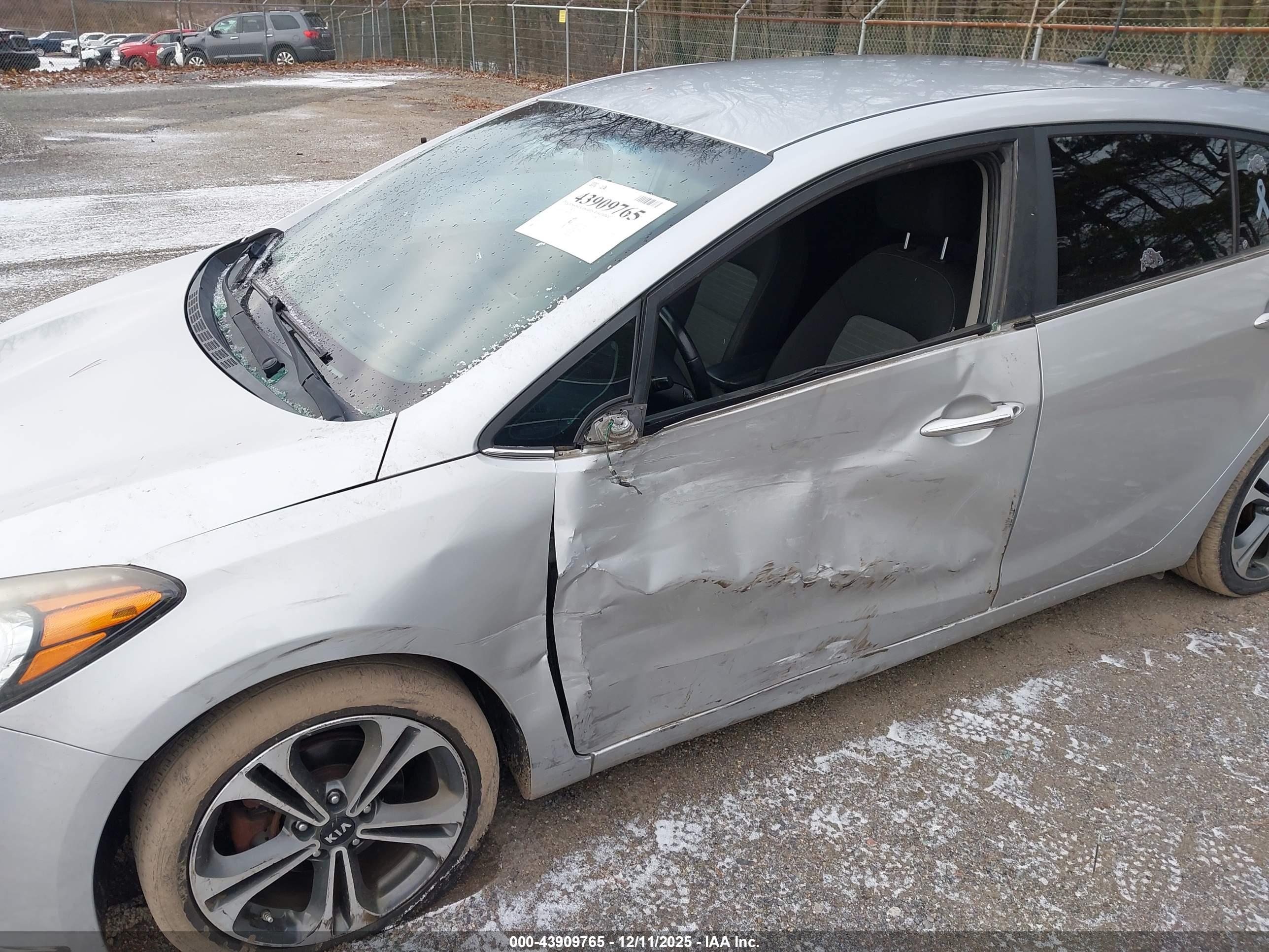 KIA FORTE image 6
