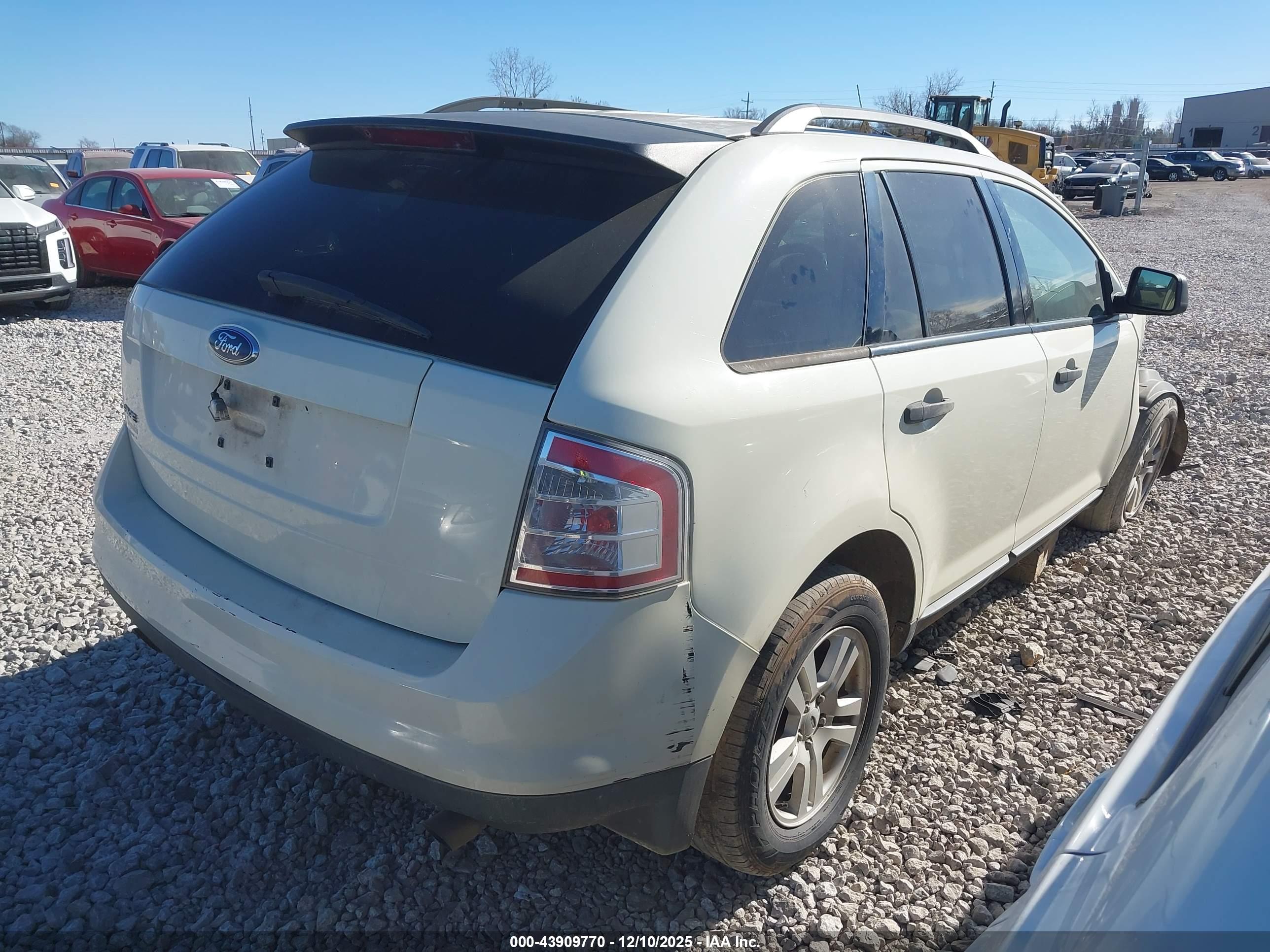 FORD EDGE image 4