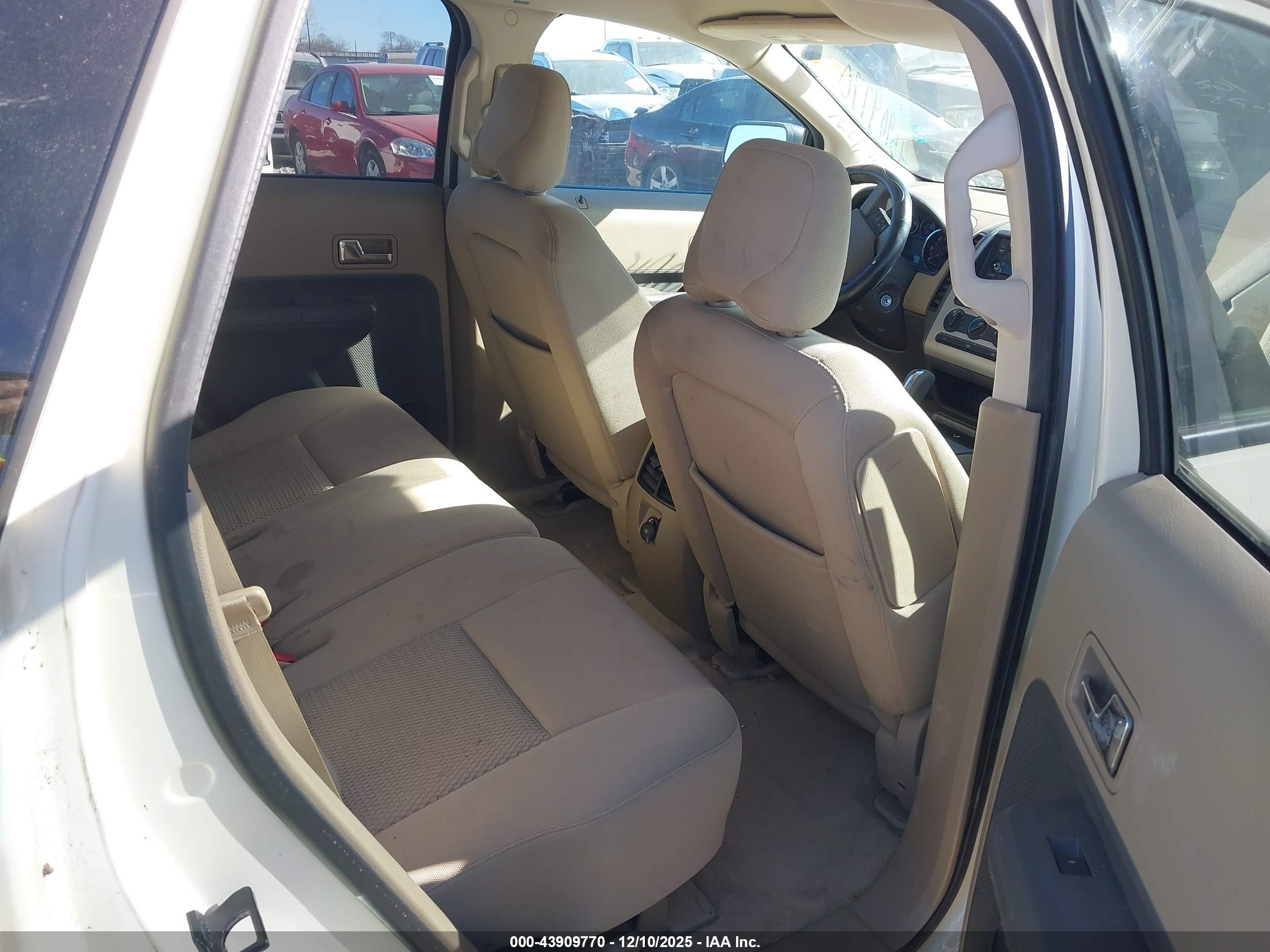 FORD EDGE image 8