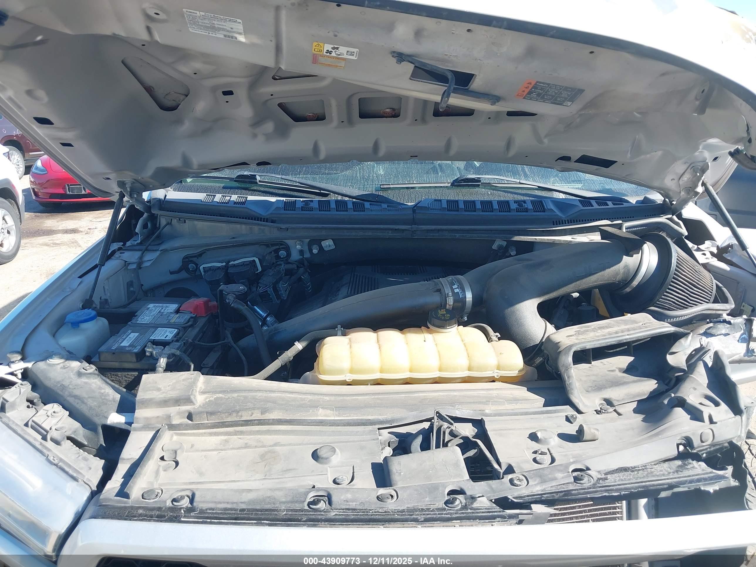 FORD F-150 image 10