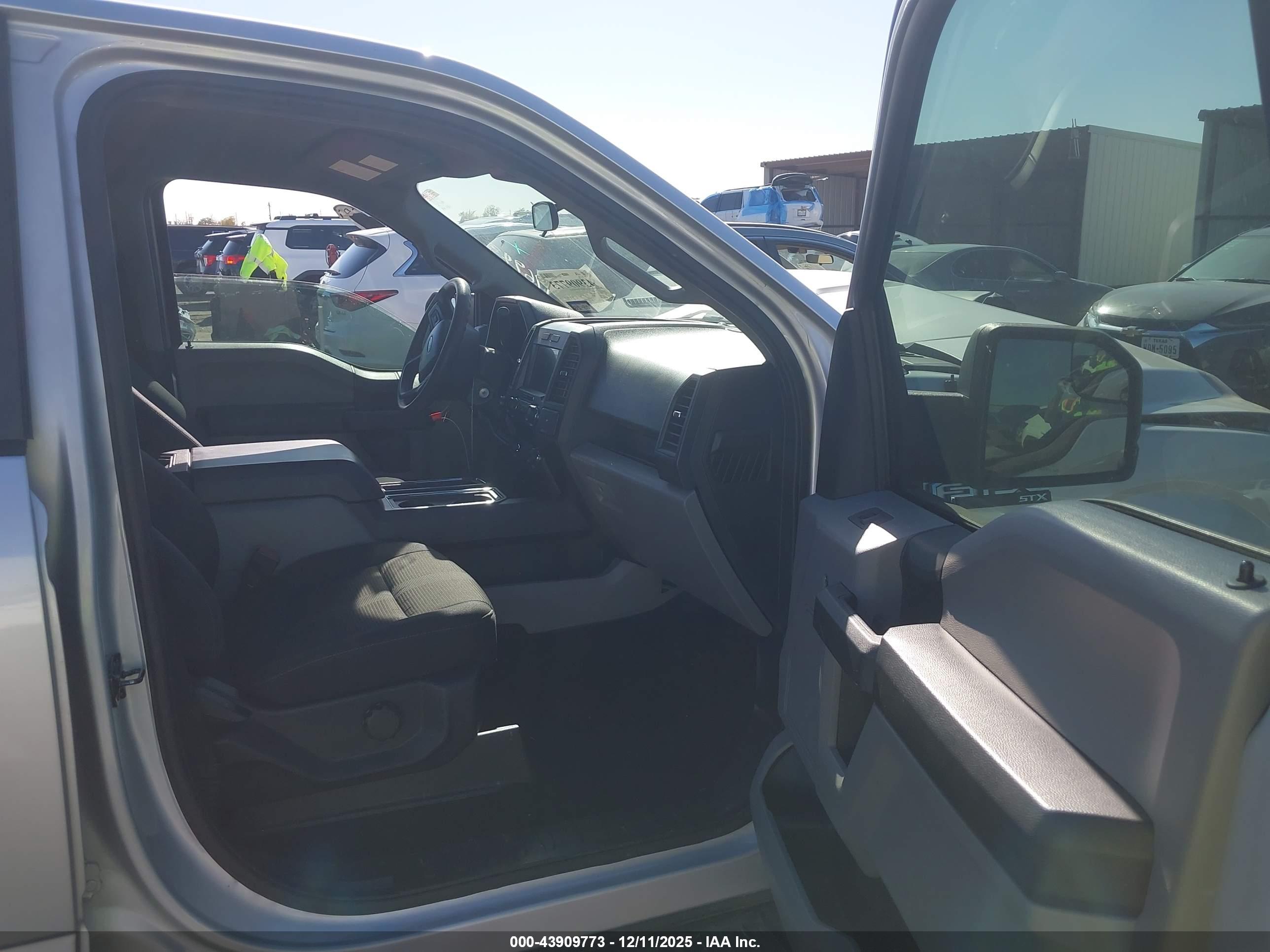 FORD F-150 image 5