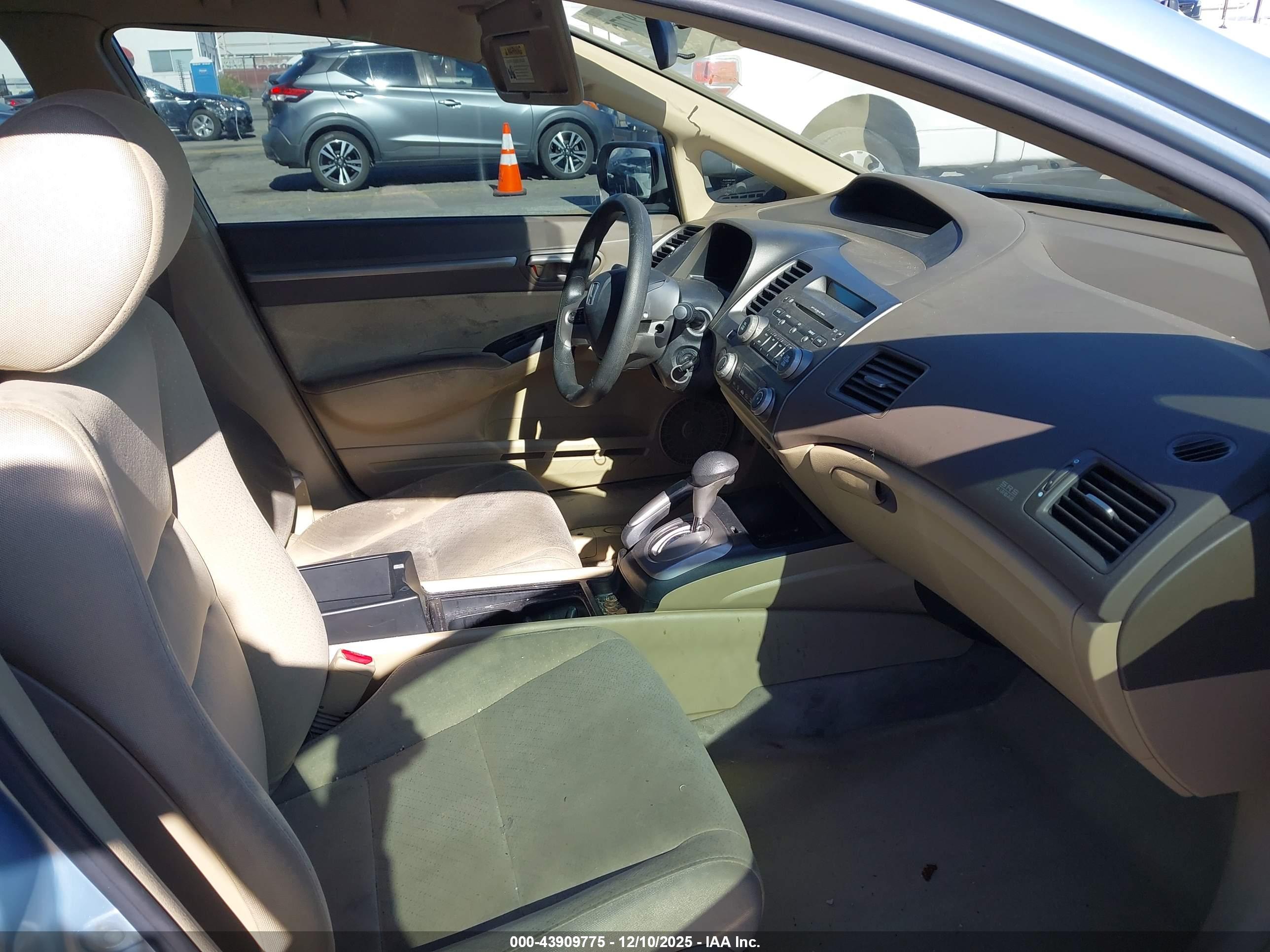 HONDA CIVIC image 5