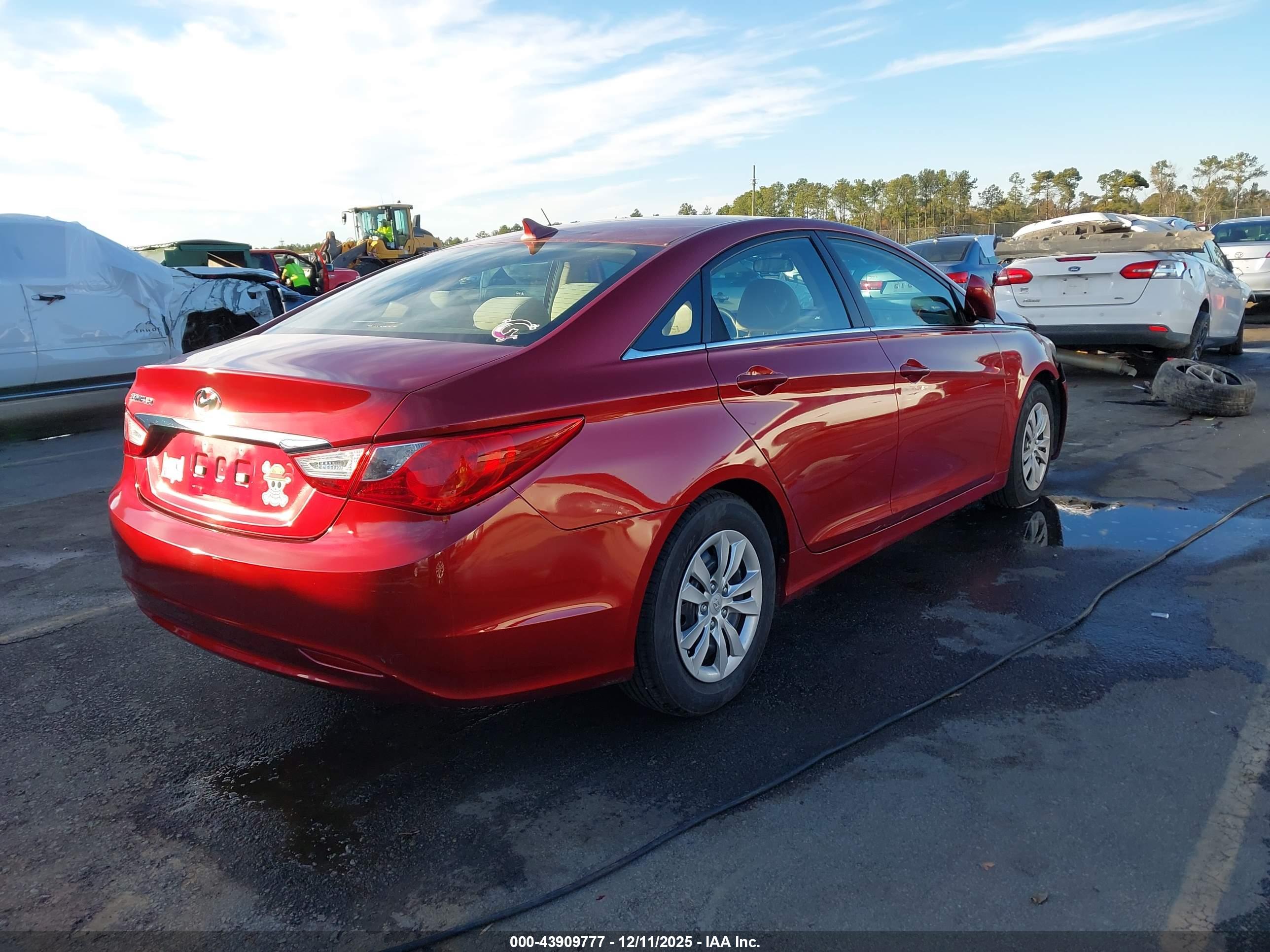 HYUNDAI SONATA image 4