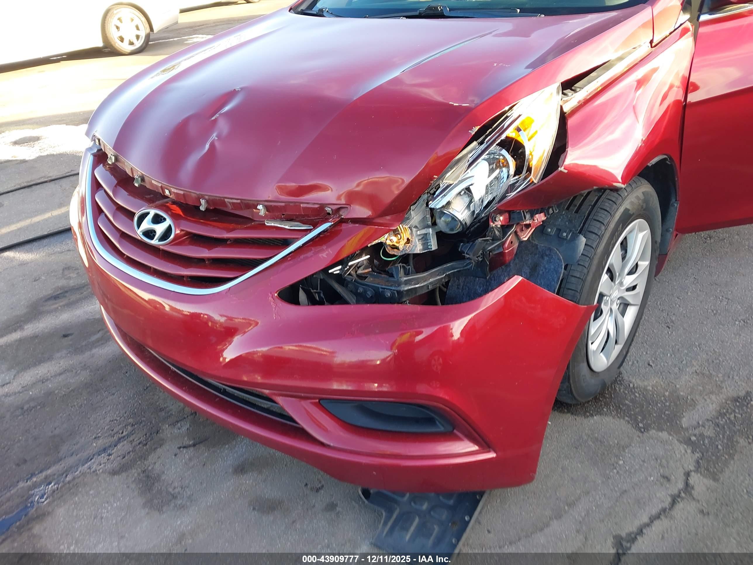 HYUNDAI SONATA image 6