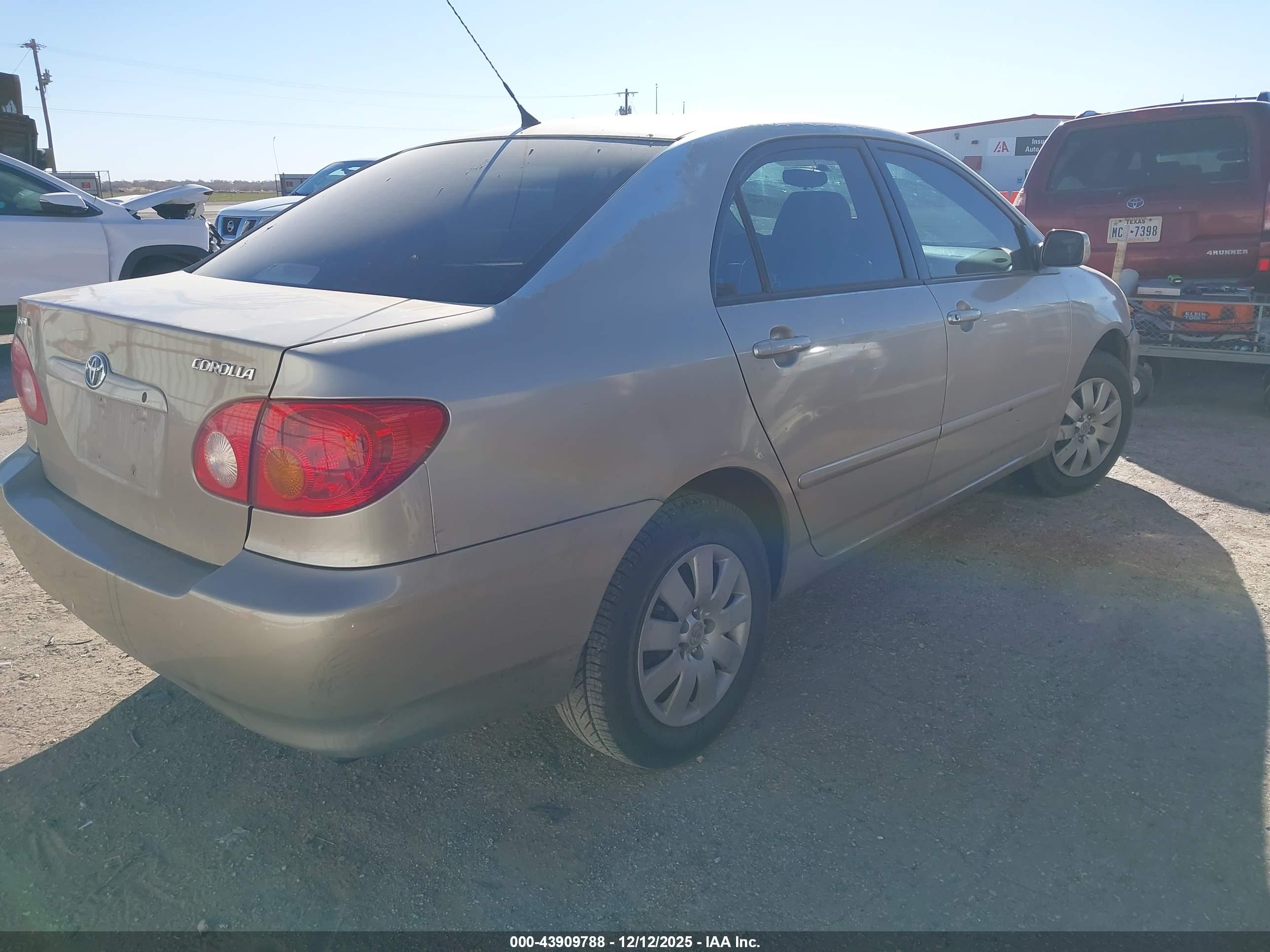 TOYOTA COROLLA image 4