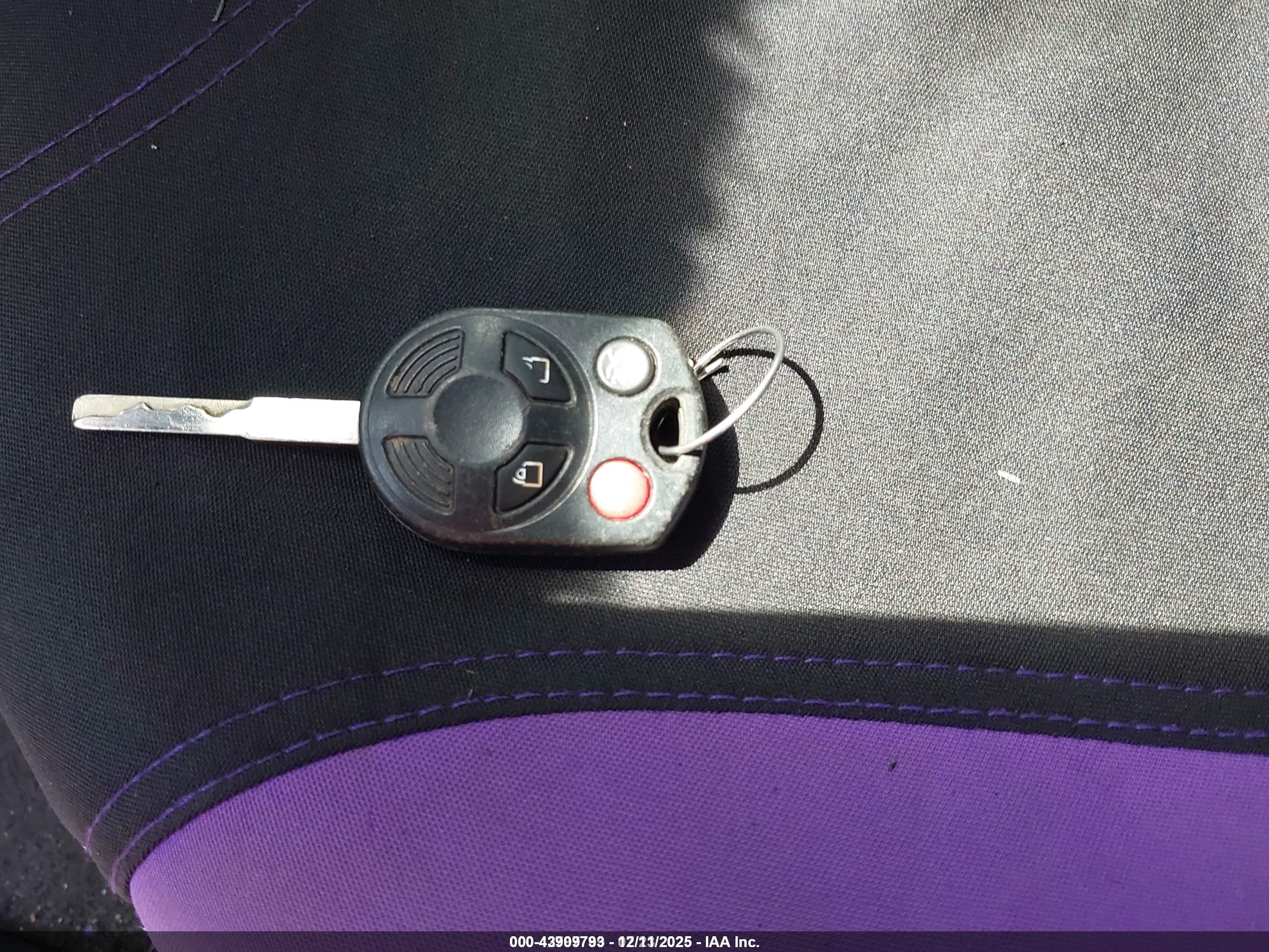FORD FOCUS image 11
