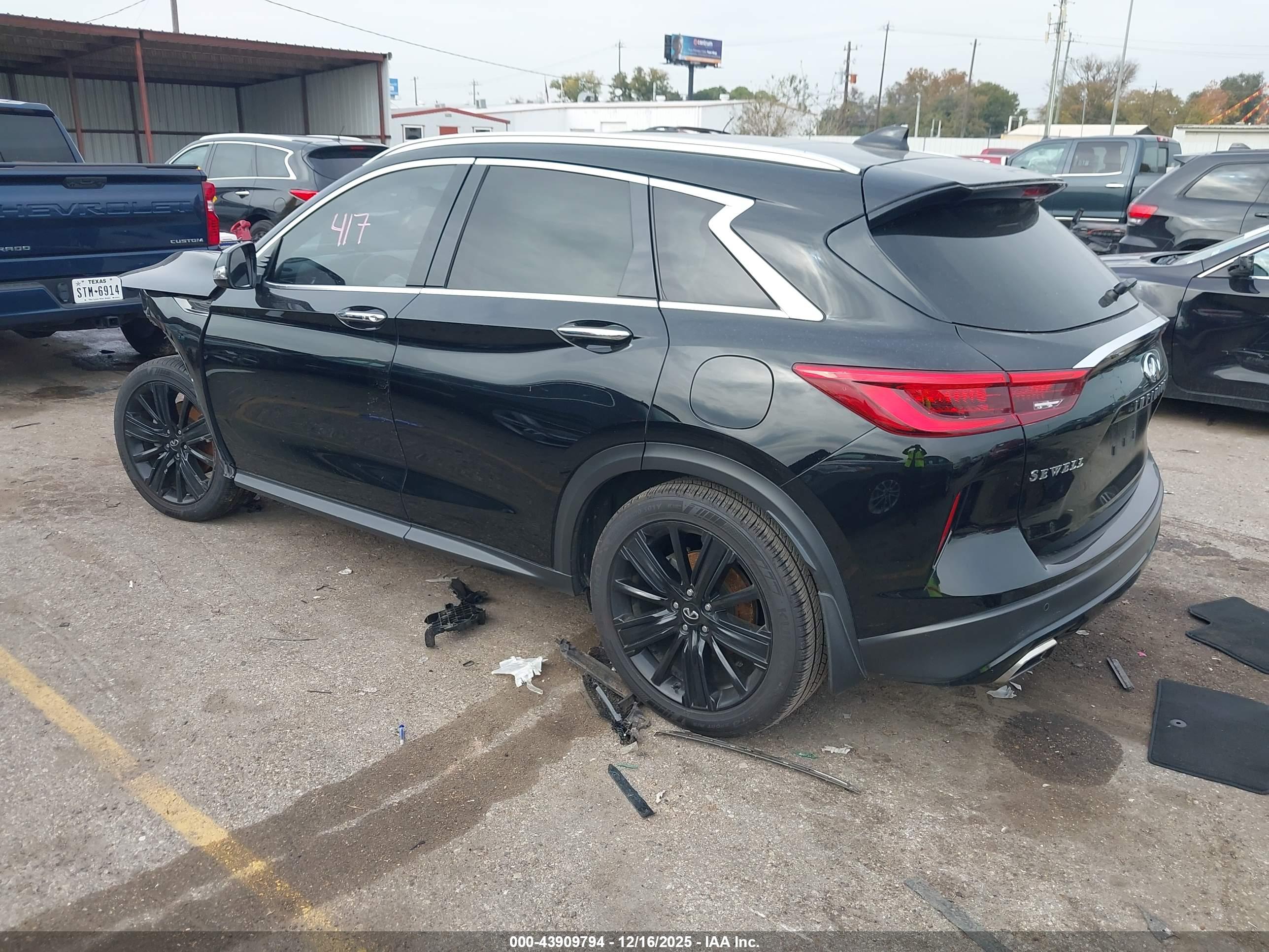 INFINITI QX50 image 3