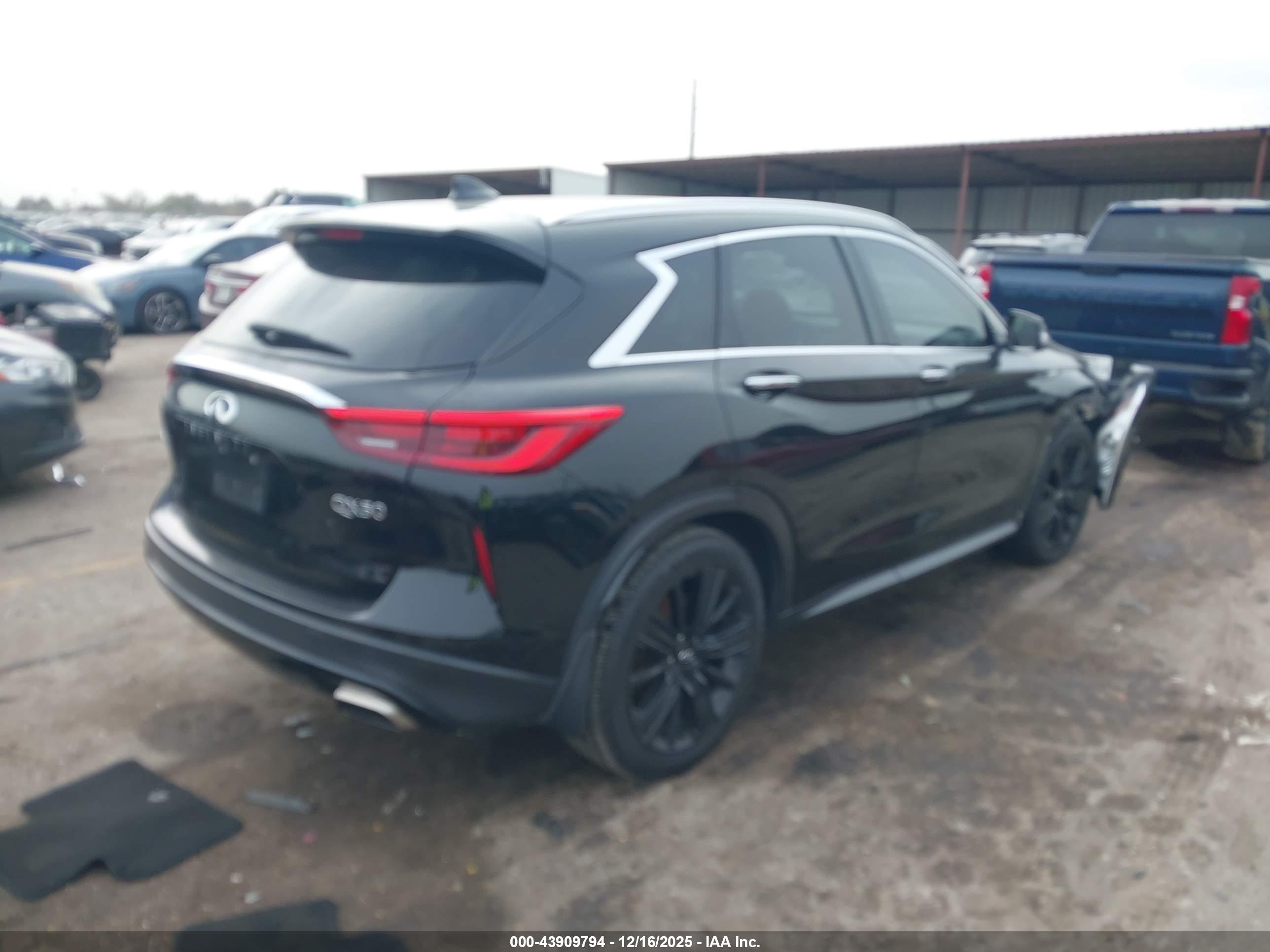 INFINITI QX50 image 4