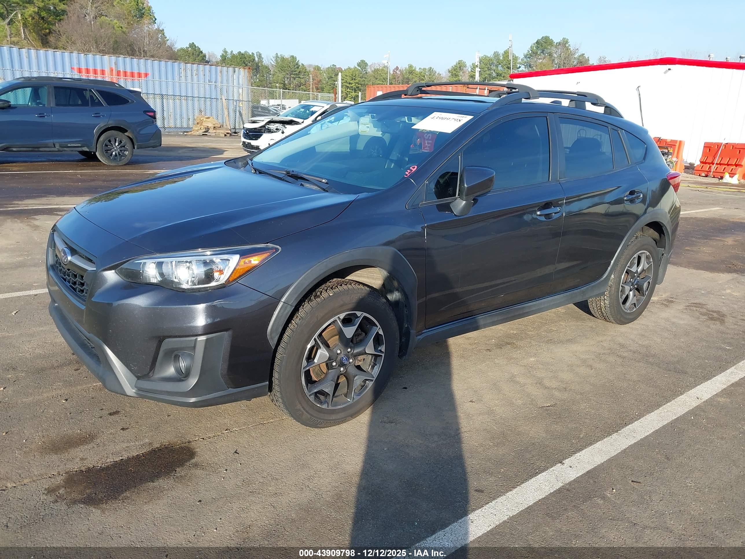 SUBARU CROSSTREK image 2