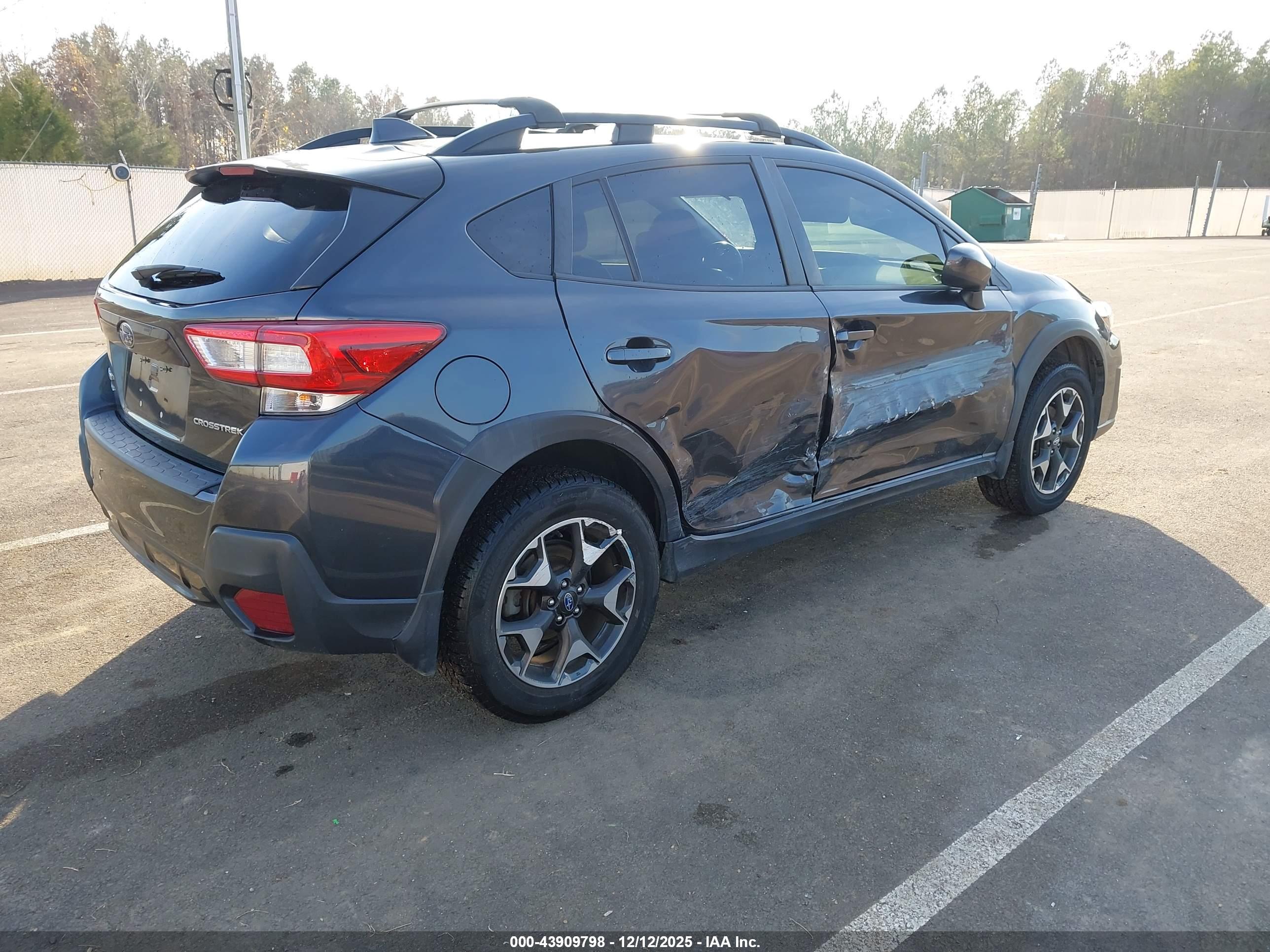 SUBARU CROSSTREK image 4