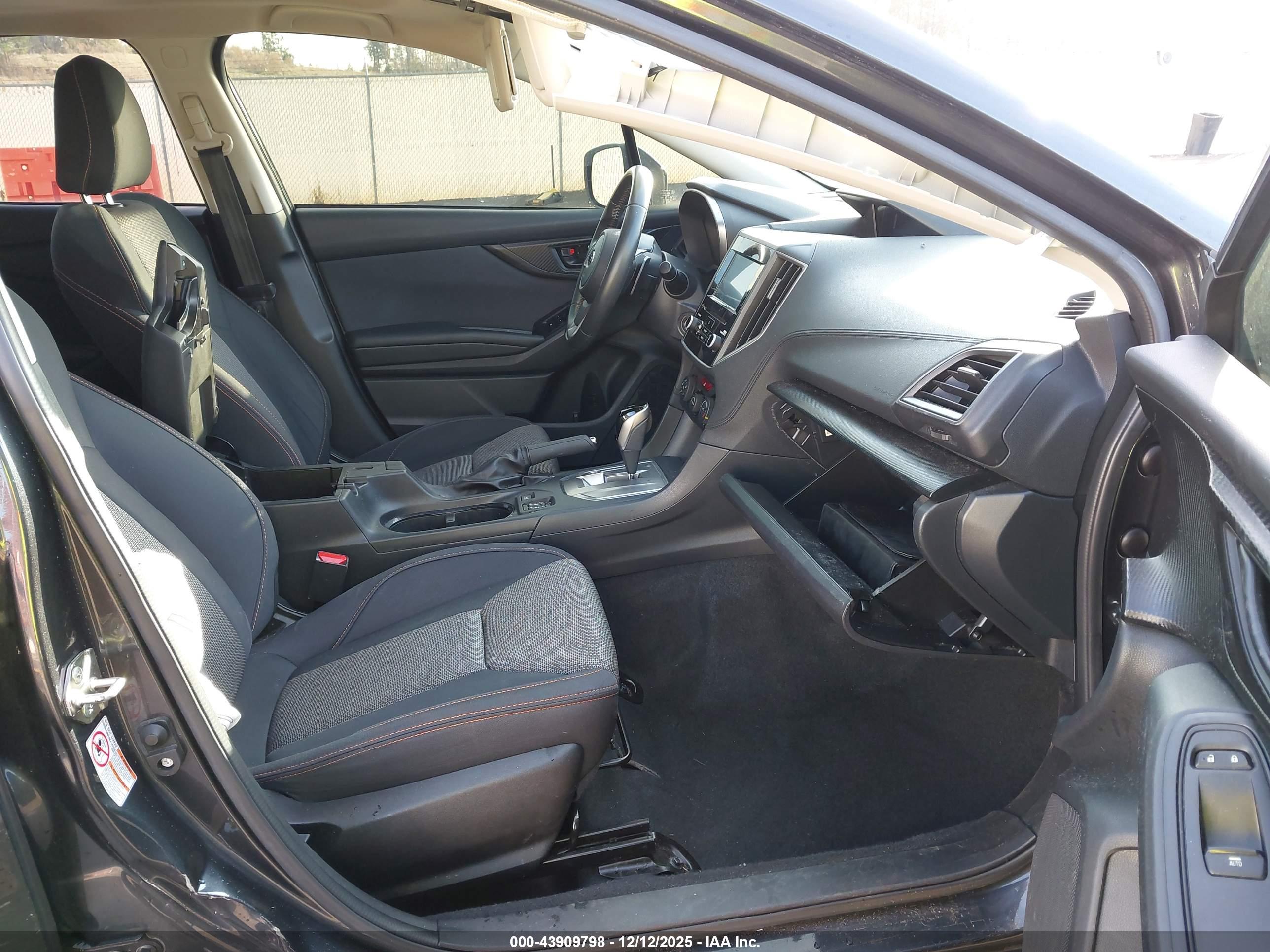 SUBARU CROSSTREK image 5