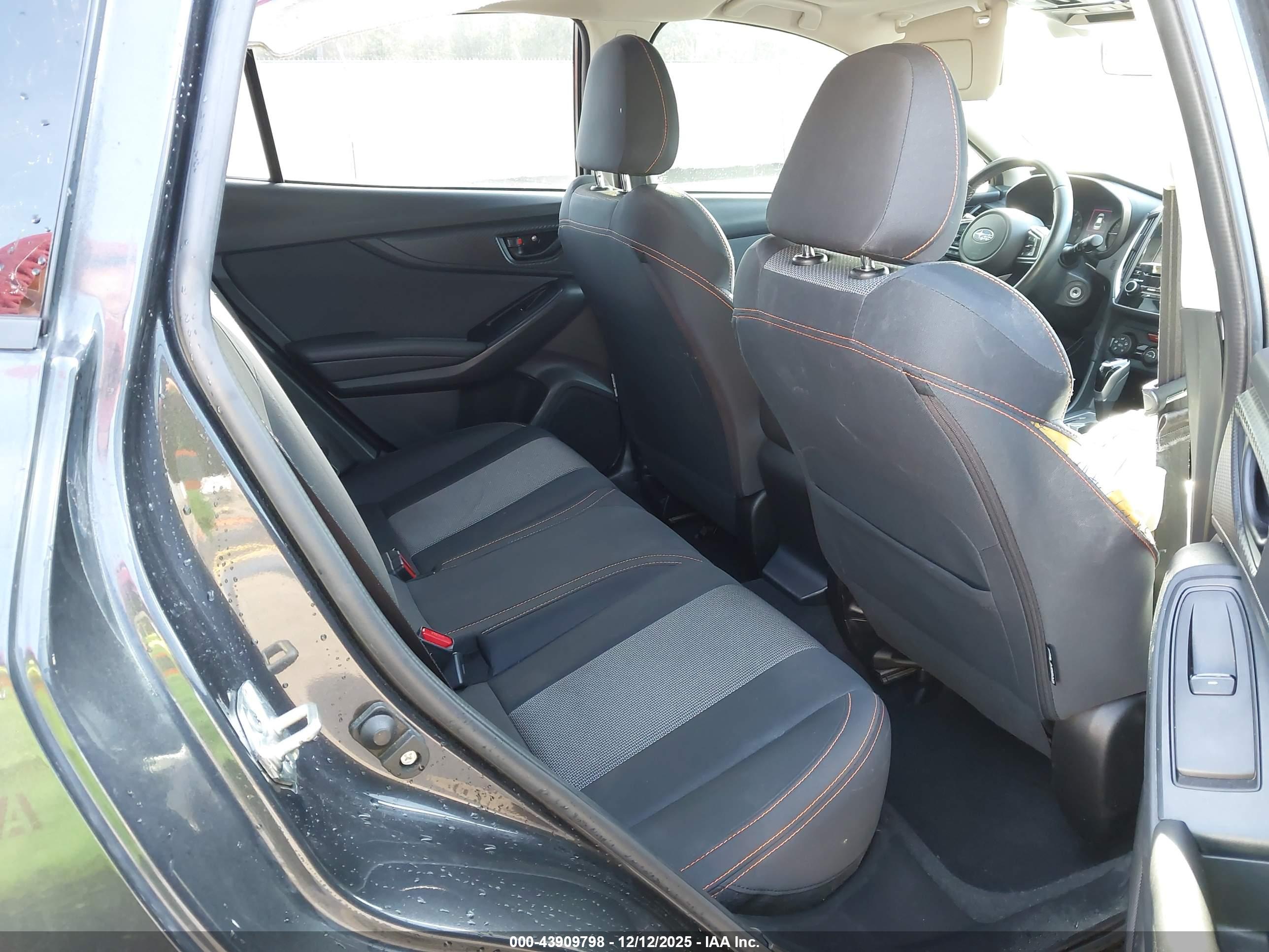 SUBARU CROSSTREK image 8