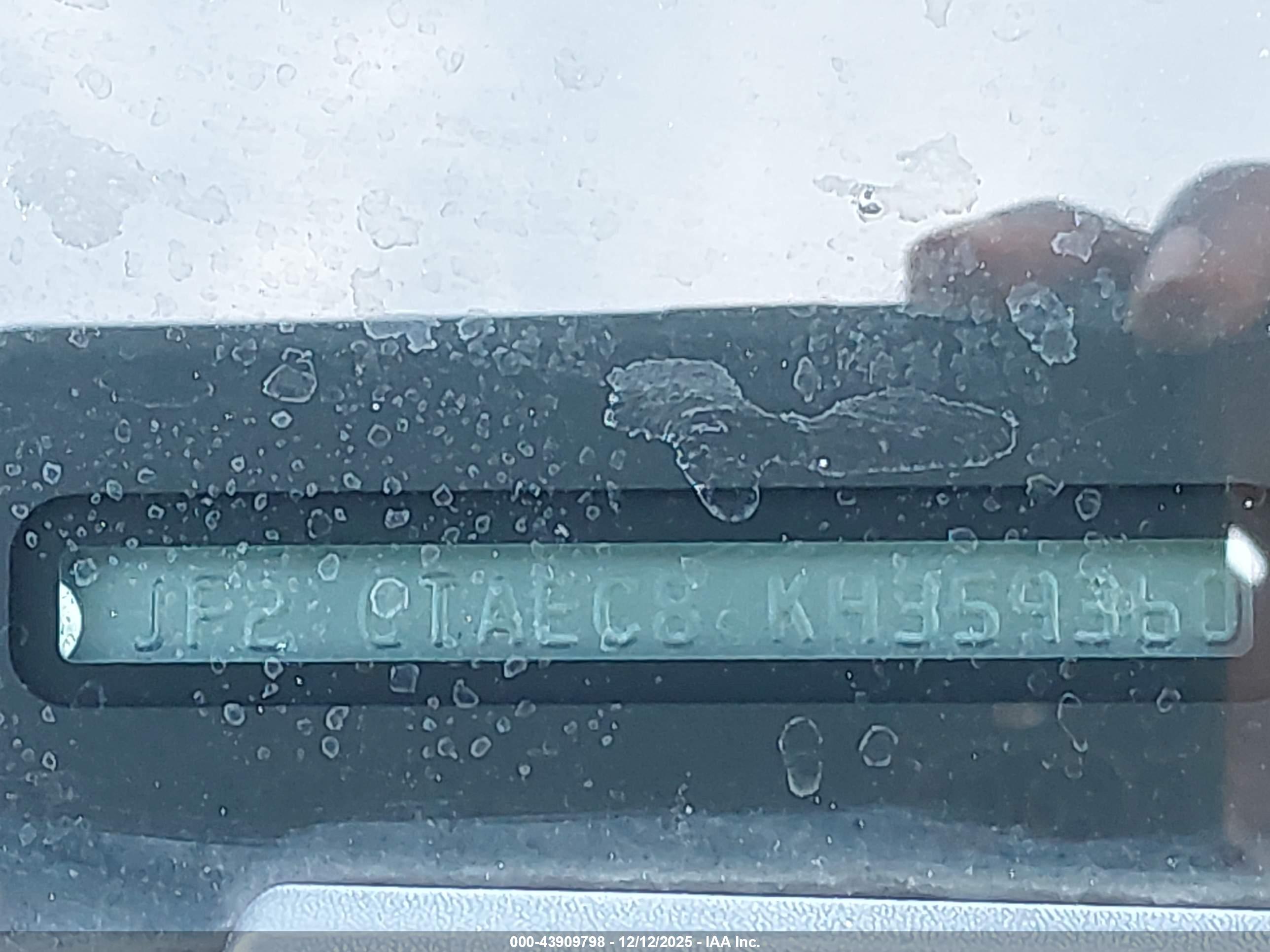 SUBARU CROSSTREK image 9