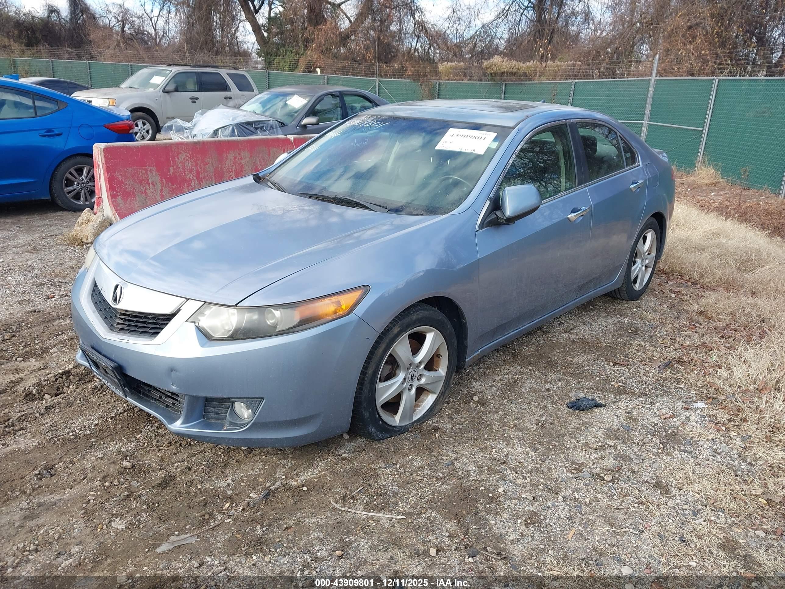 ACURA TSX image 2