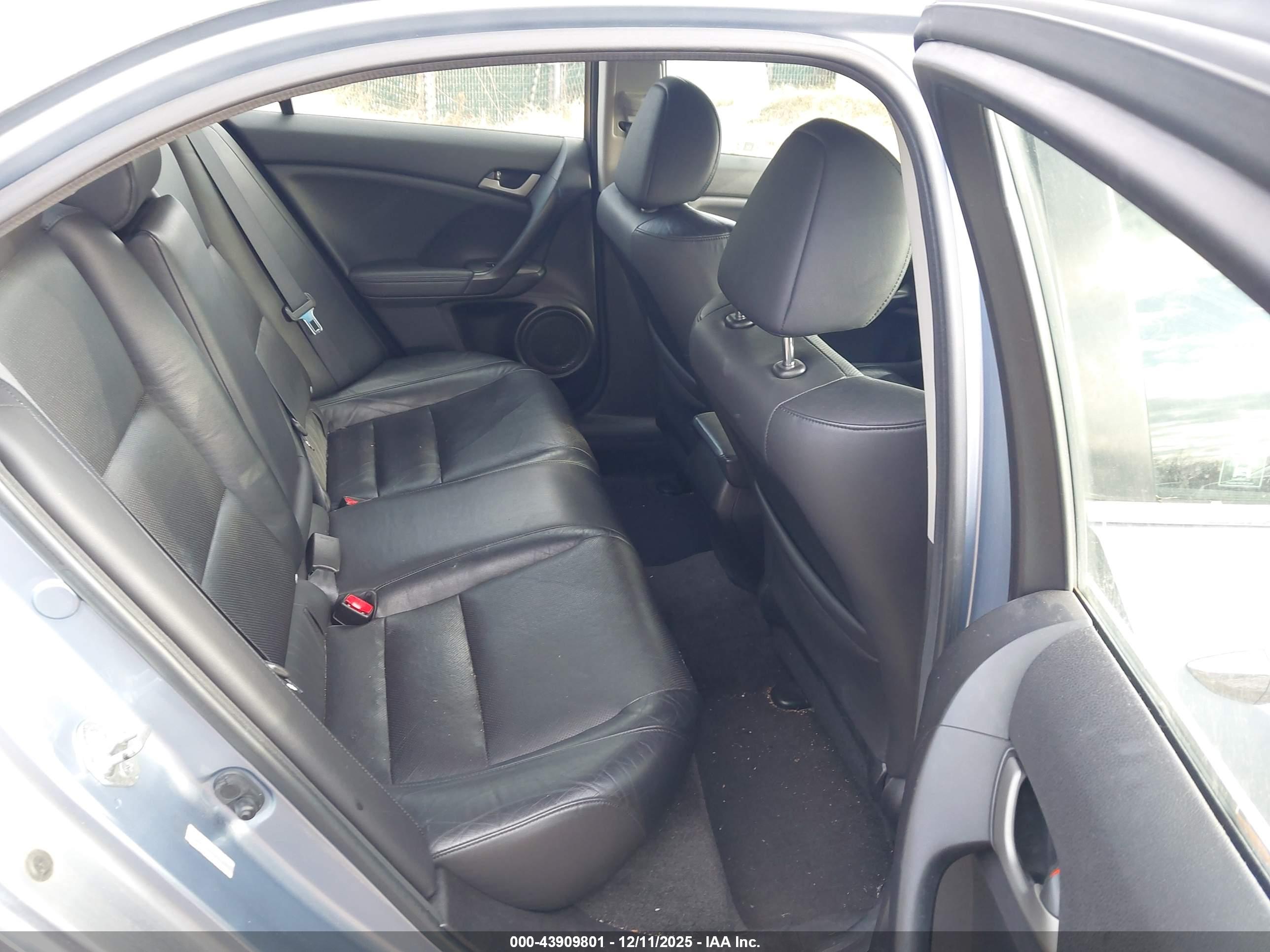 ACURA TSX image 8
