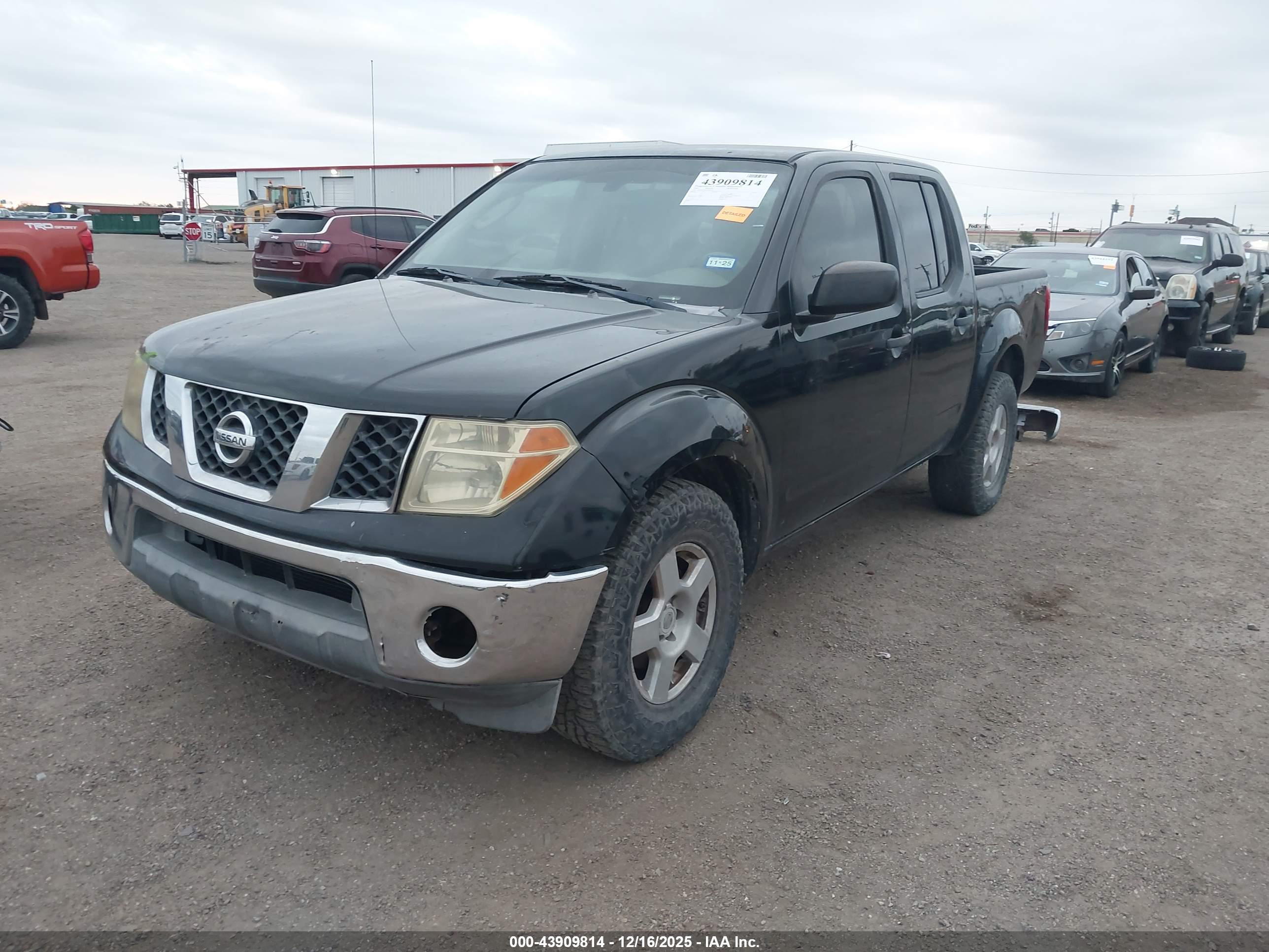 NISSAN FRONTIER image 2