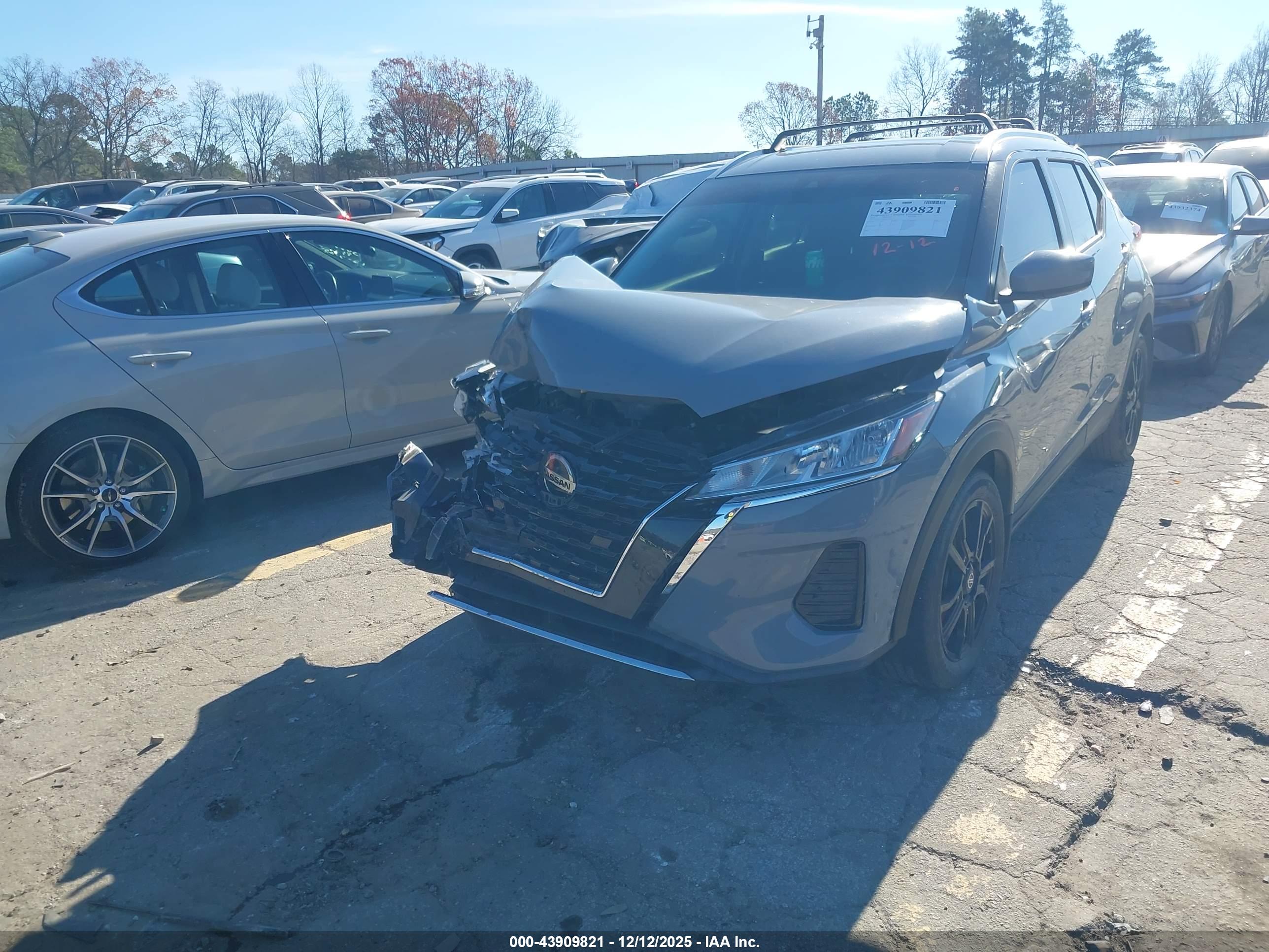 NISSAN KICKS image 6