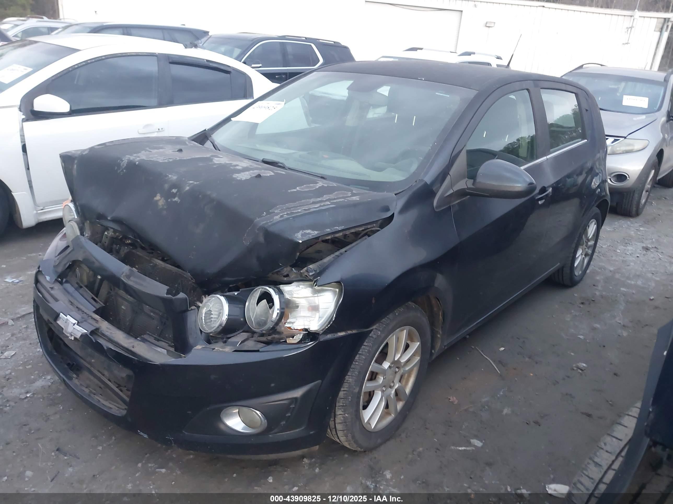CHEVROLET SONIC image 2
