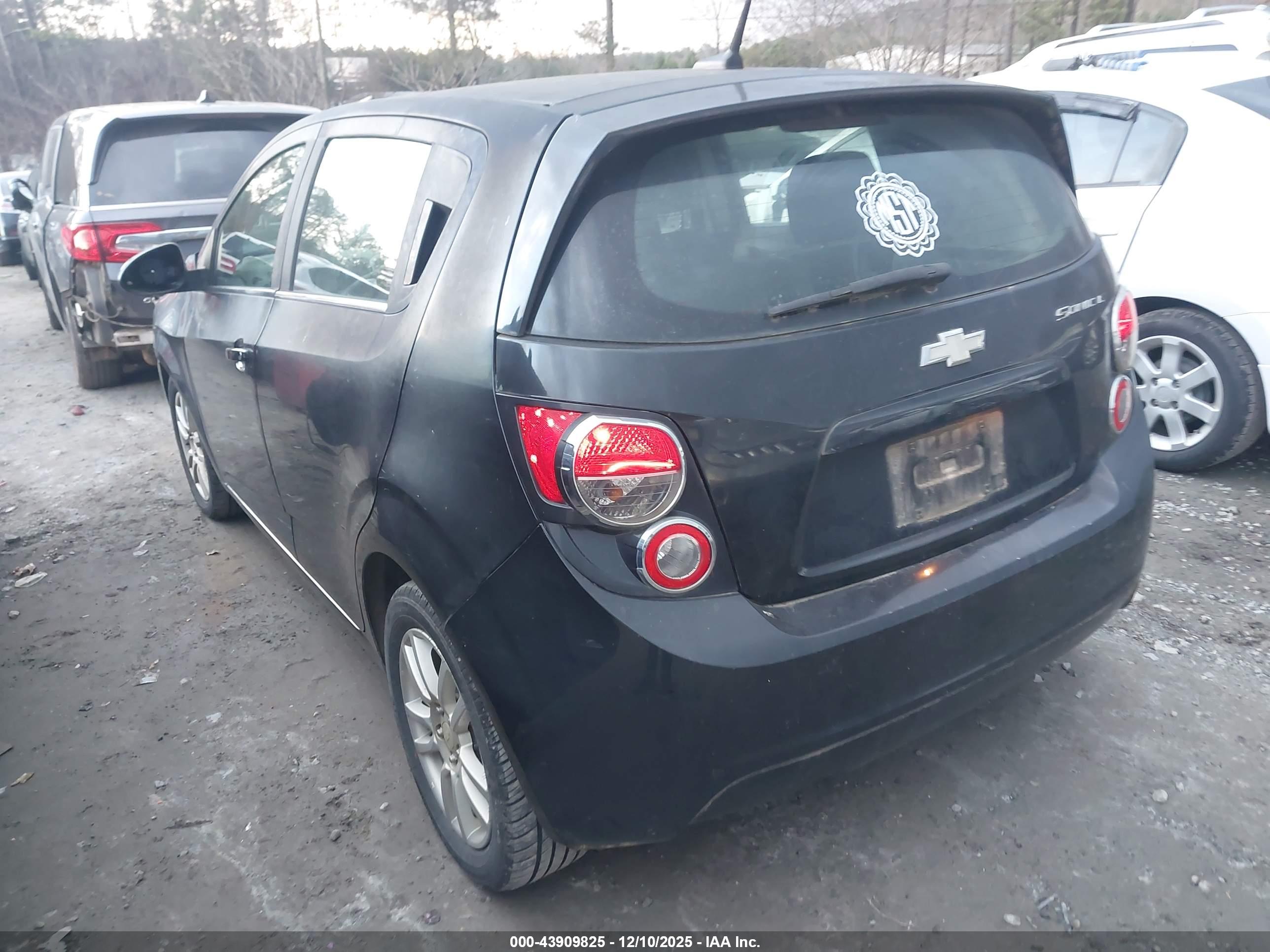 CHEVROLET SONIC image 3