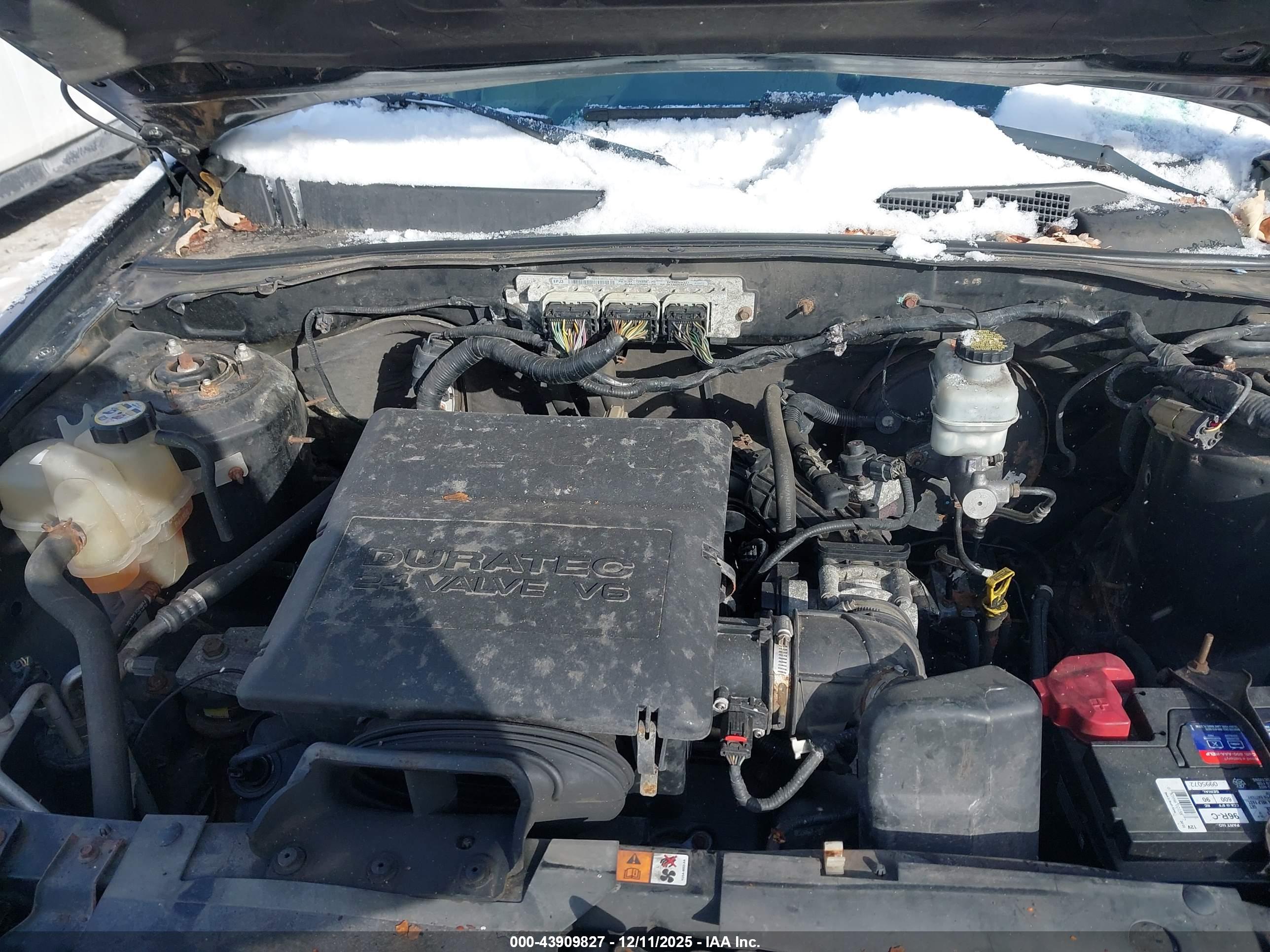 FORD ESCAPE image 10