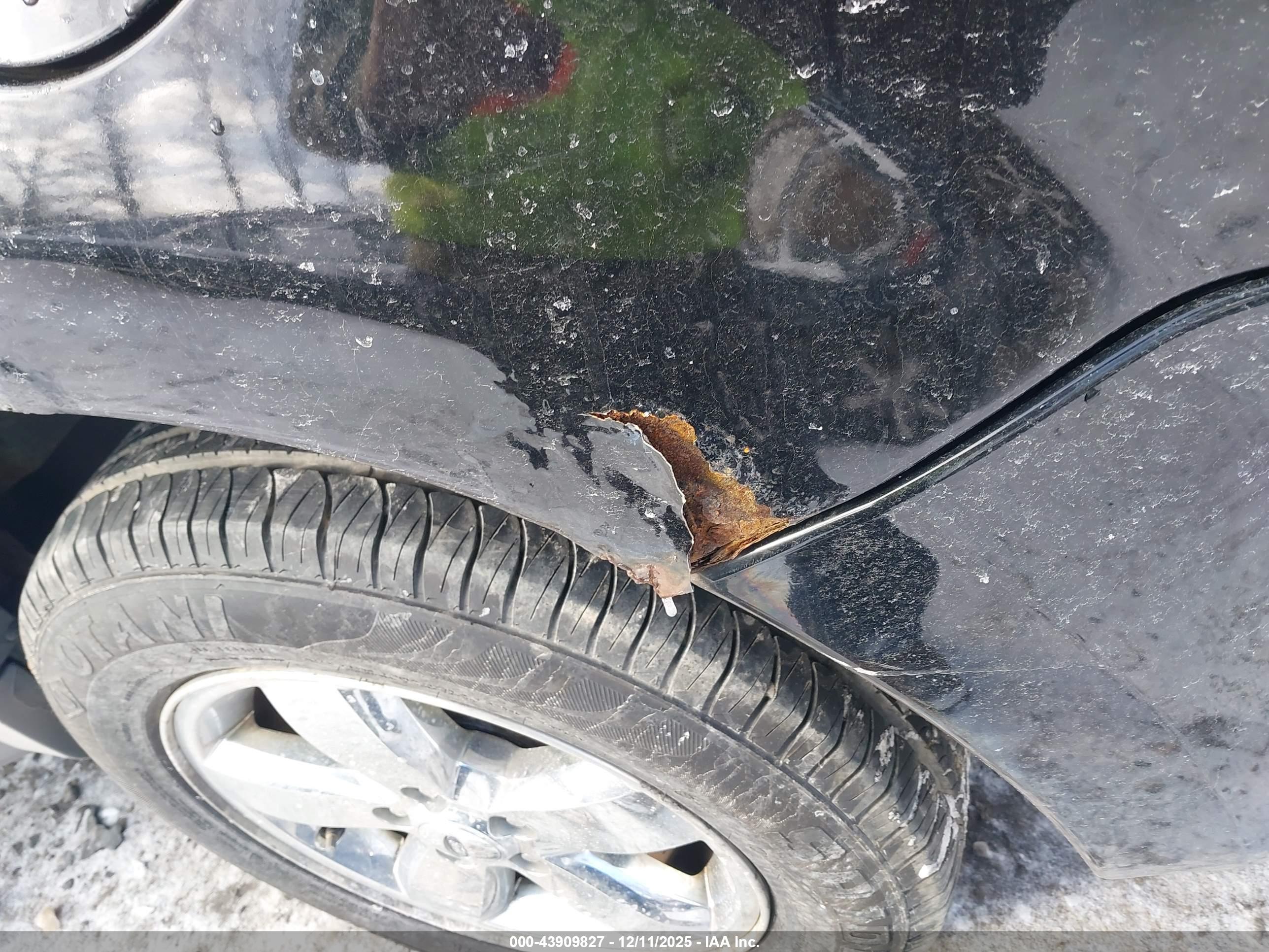 FORD ESCAPE image 6
