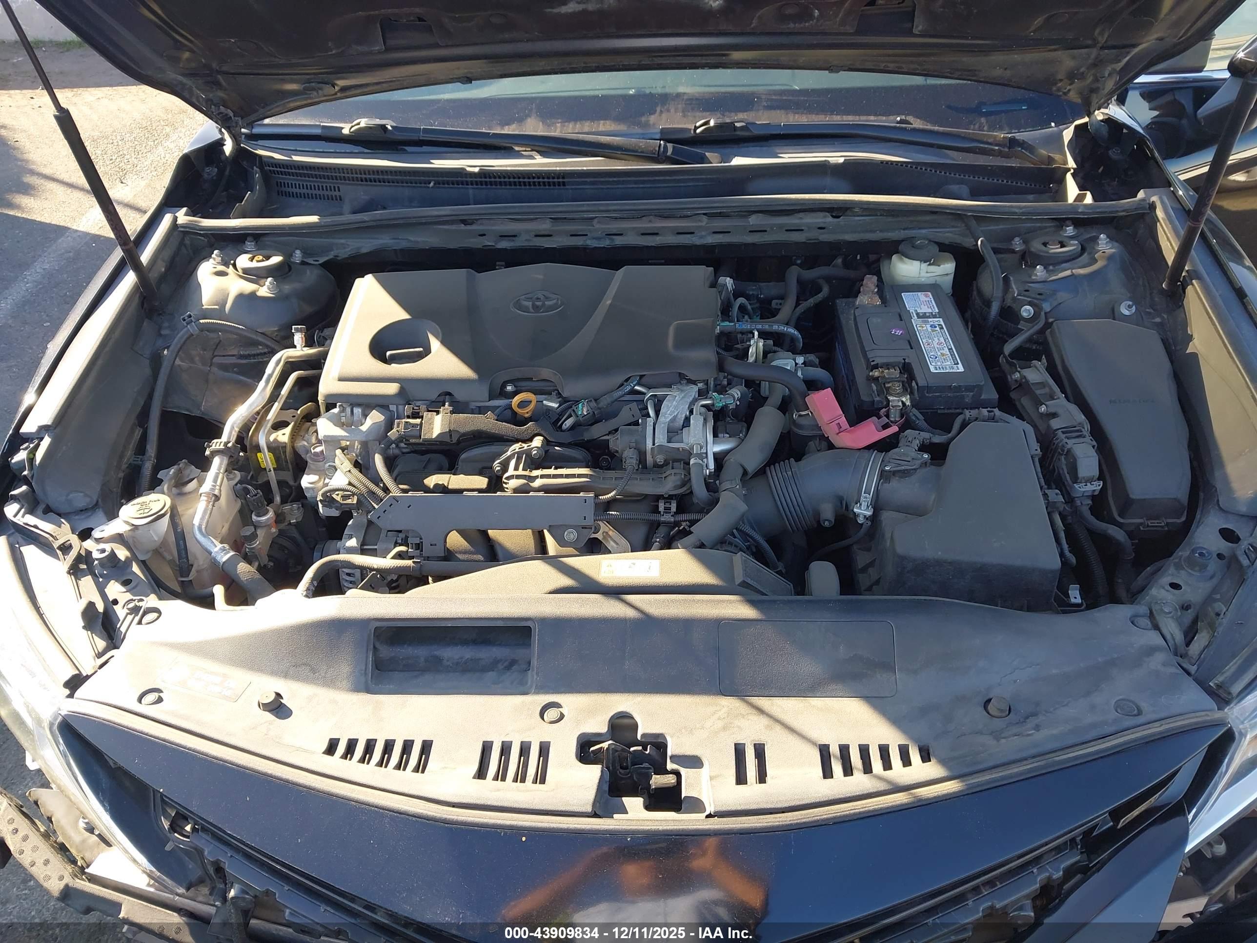 TOYOTA CAMRY image 10
