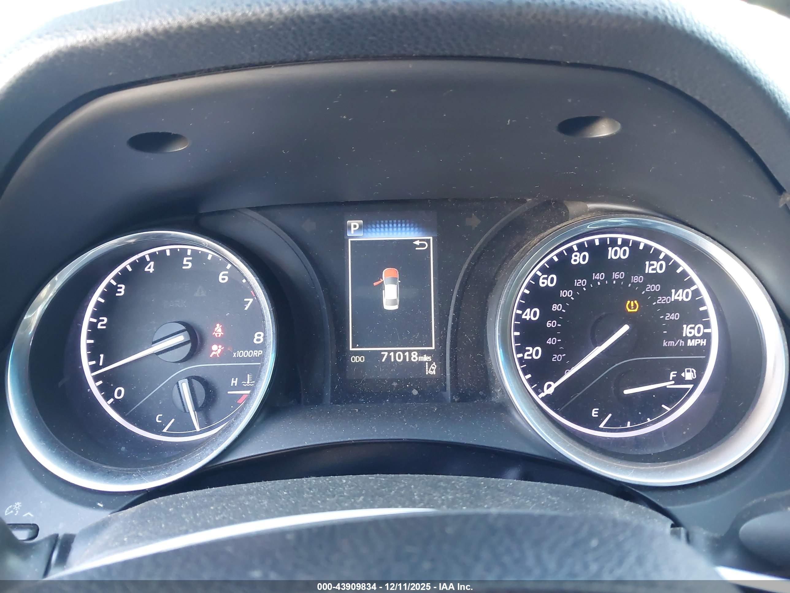 TOYOTA CAMRY image 7