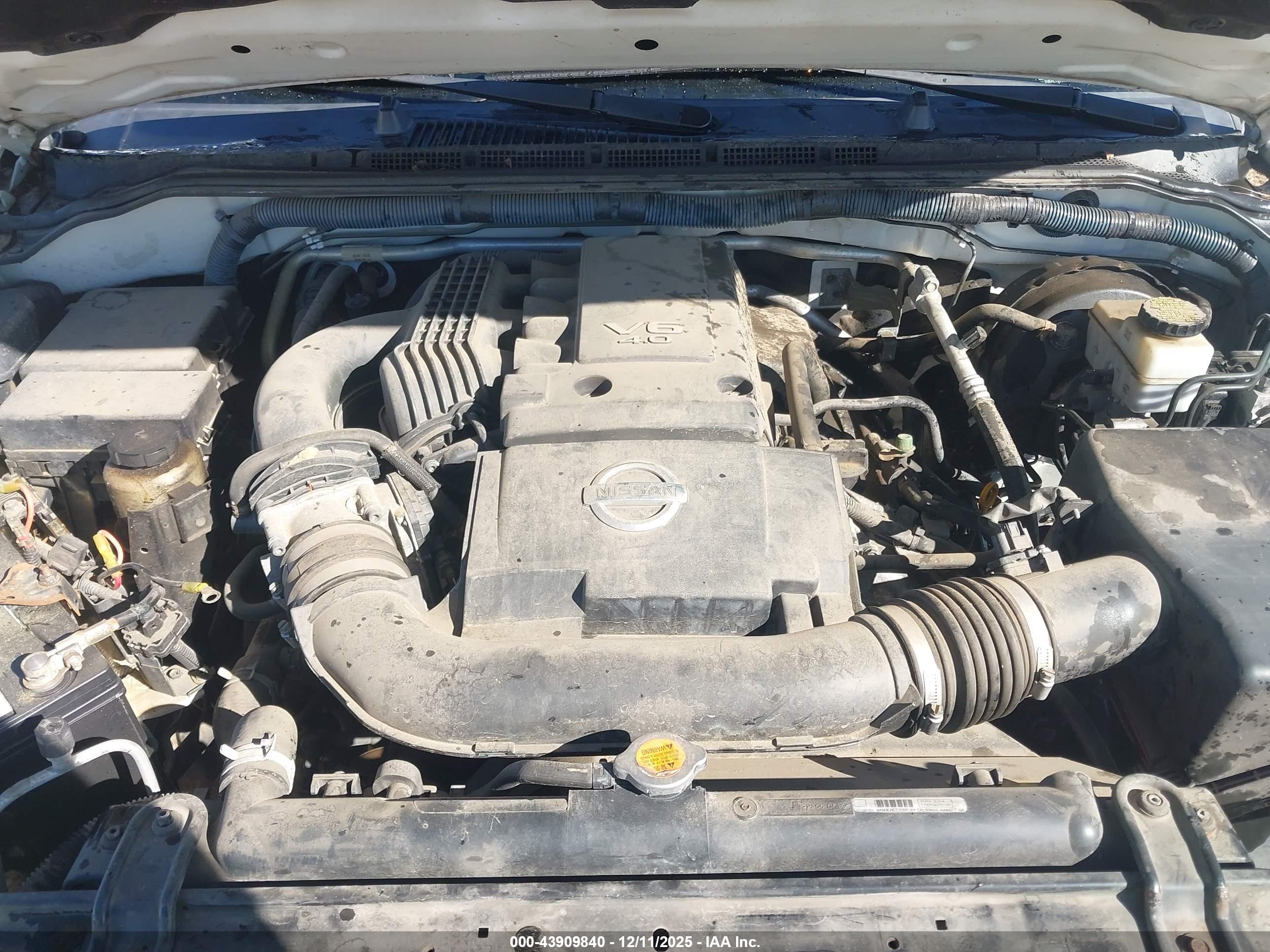 NISSAN FRONTIER image 10