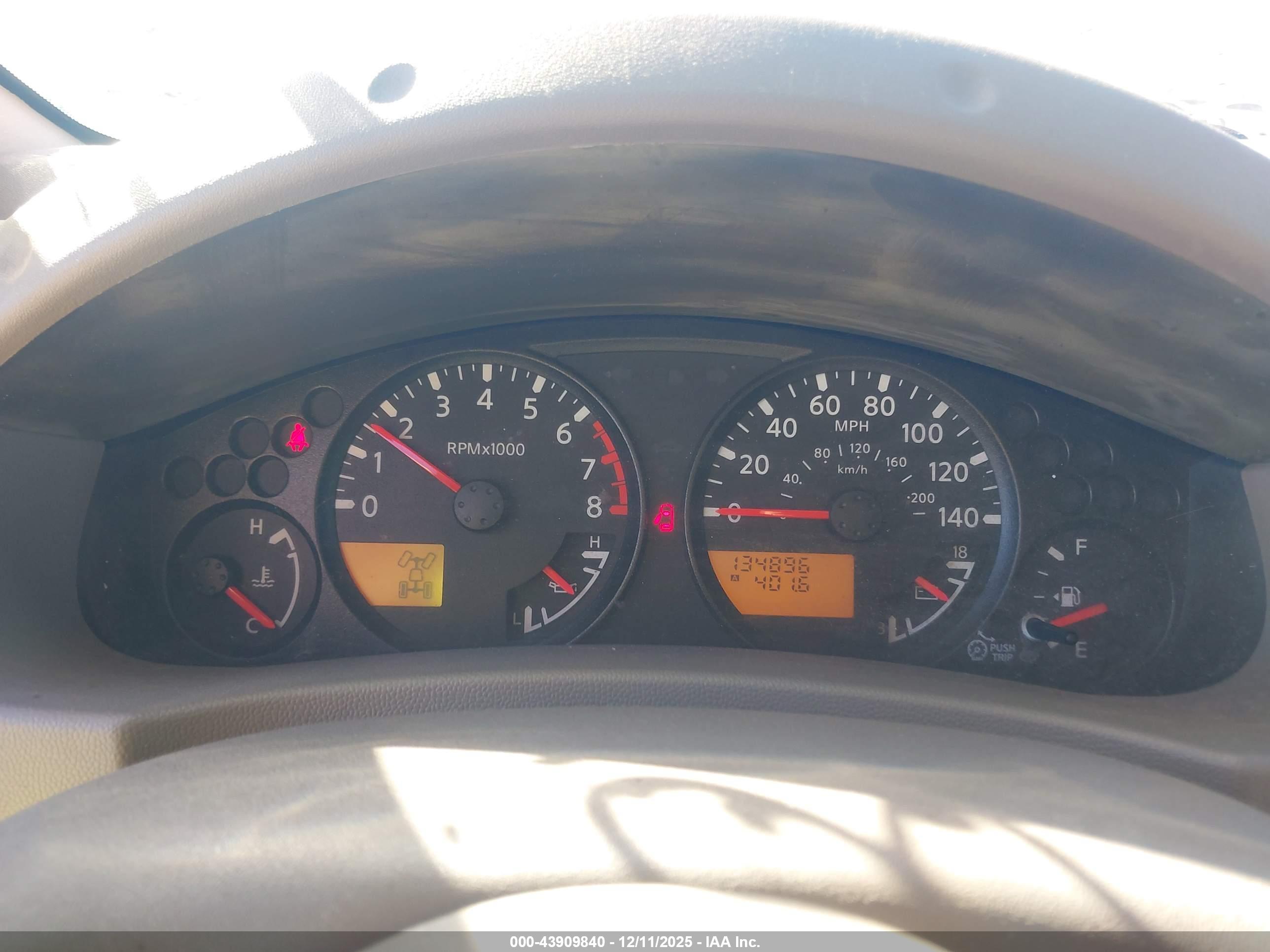 NISSAN FRONTIER image 7