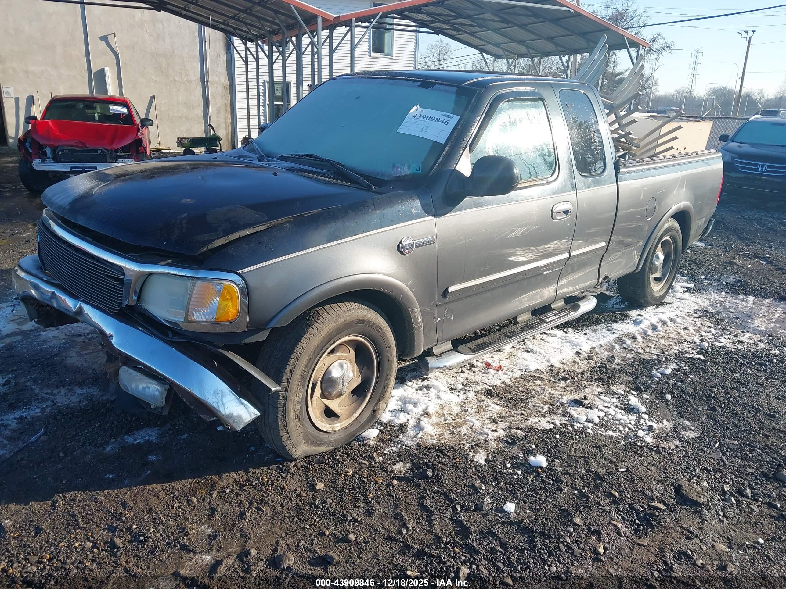 FORD F-150 image 2